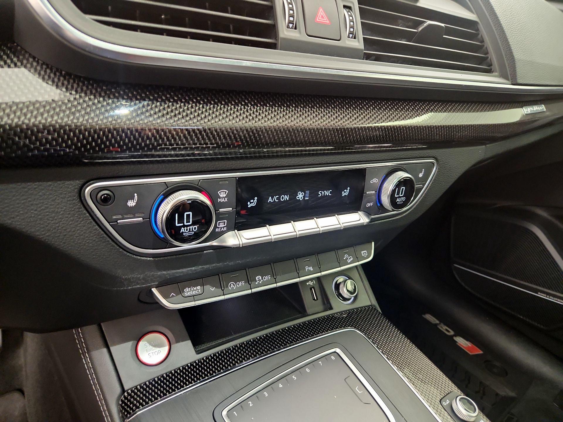 Thumbnail: 2020 Audi SQ5 - 17