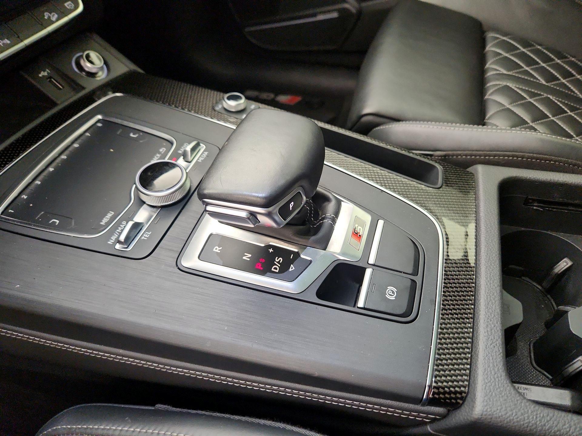 Thumbnail: 2020 Audi SQ5 - 18