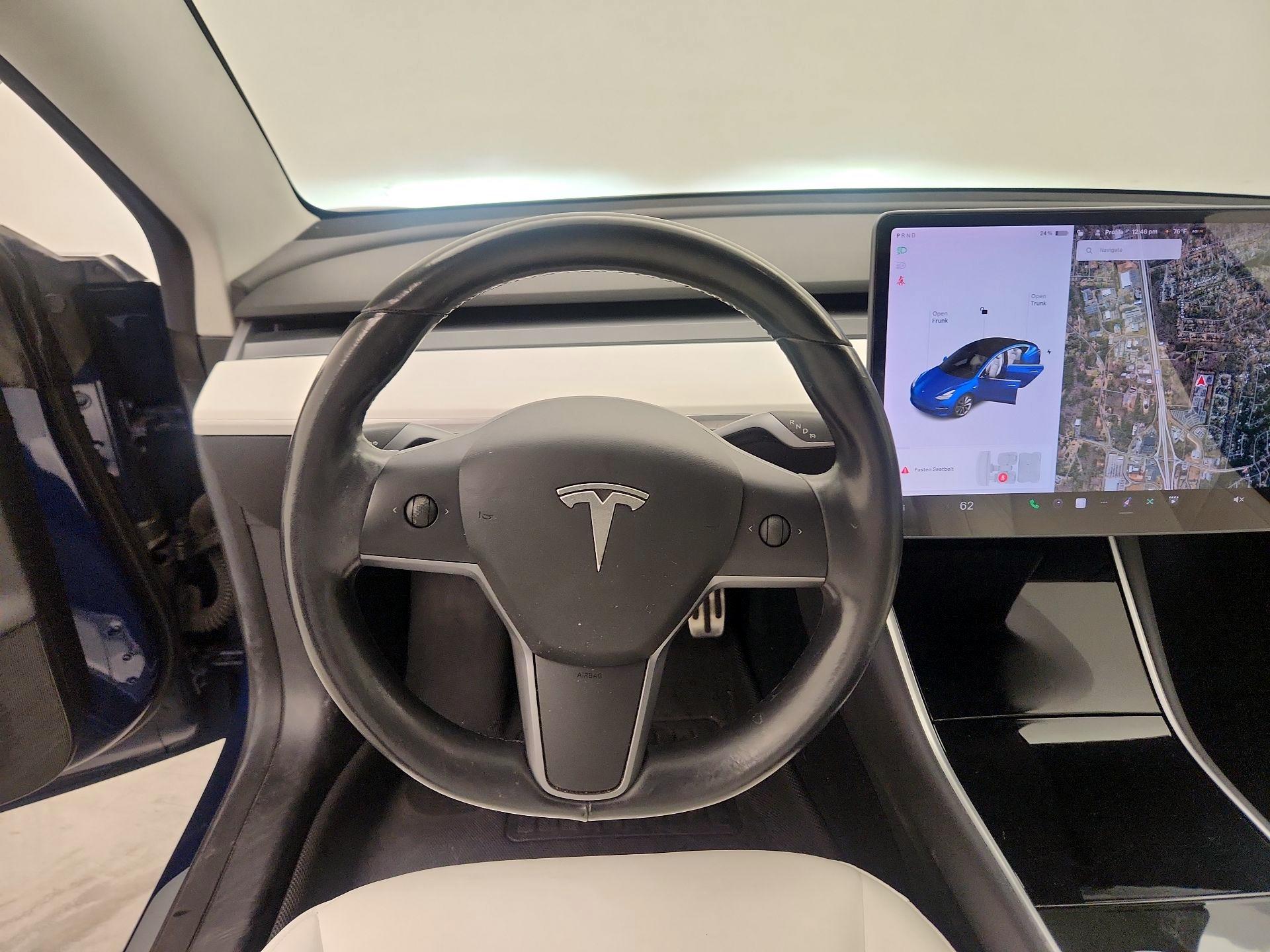 Thumbnail: 2019 Tesla Model 3 - 10