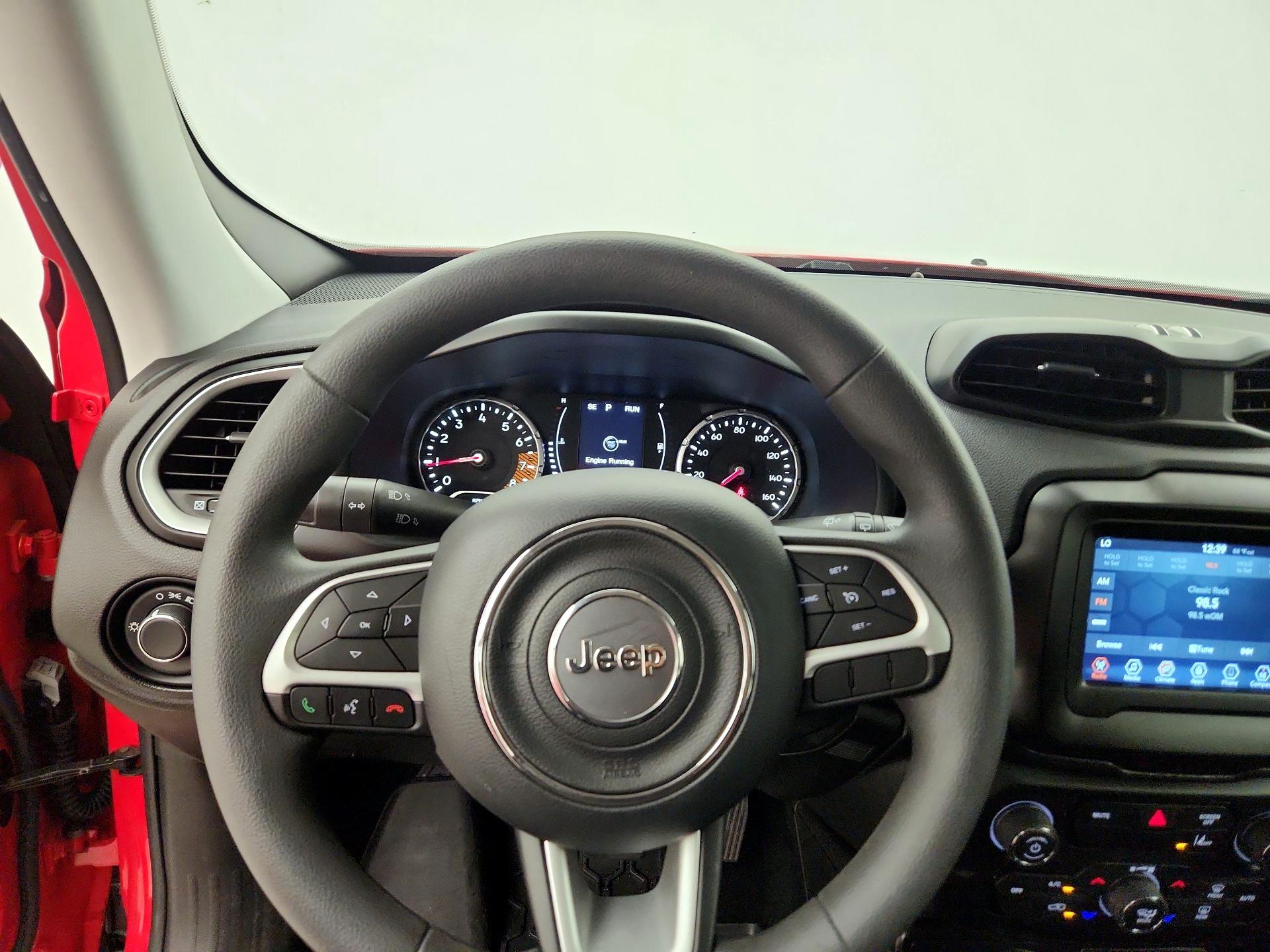 Thumbnail: 2021 Jeep Renegade - 10