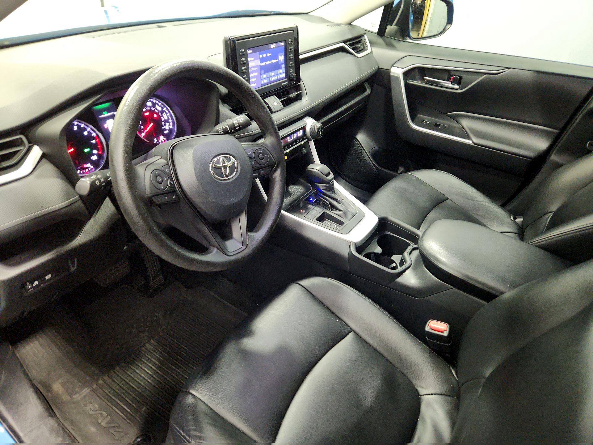 Thumbnail: 2021 Toyota RAV4 - 11