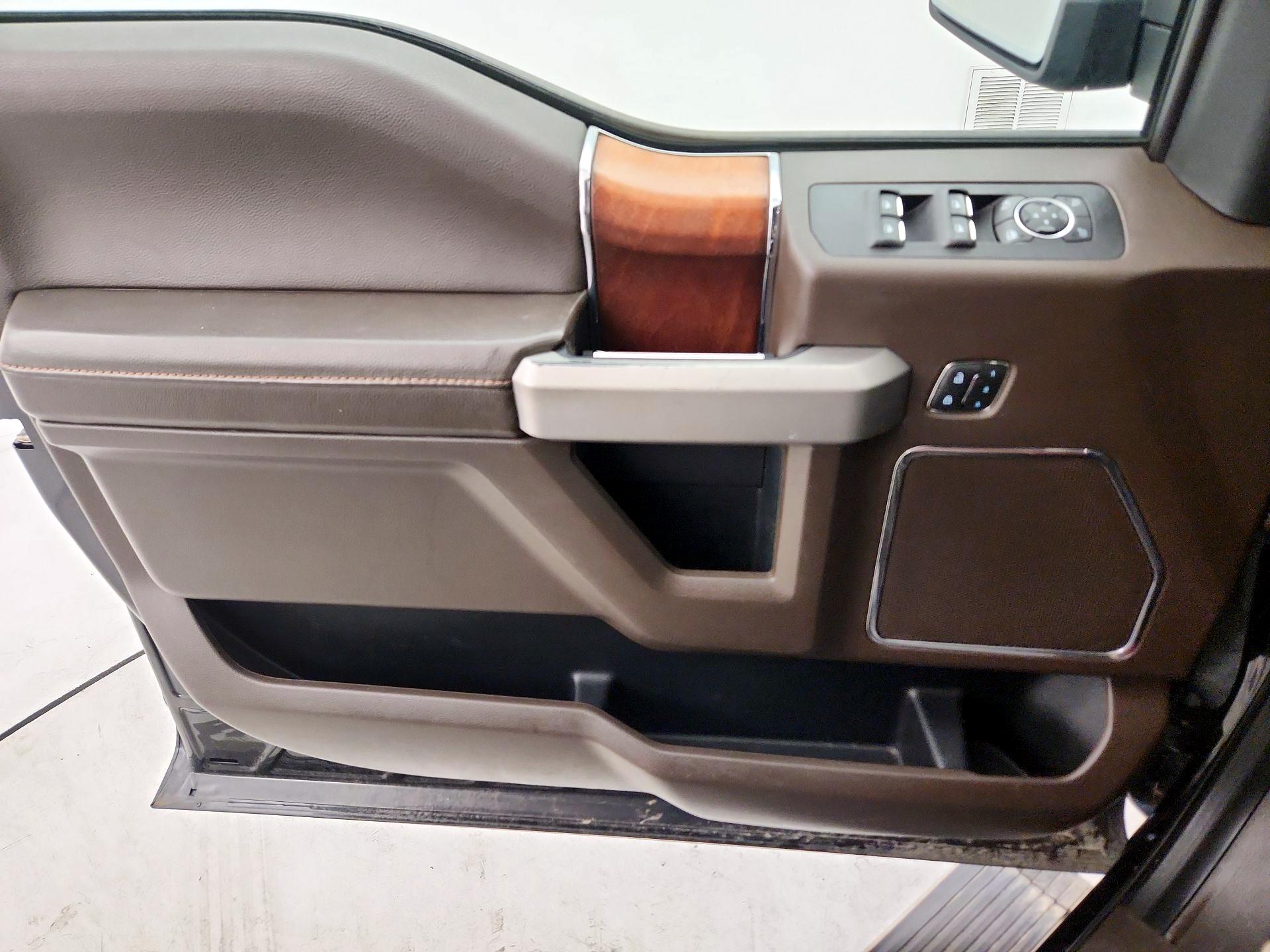 Thumbnail: 2019 Ford F-150 - 10