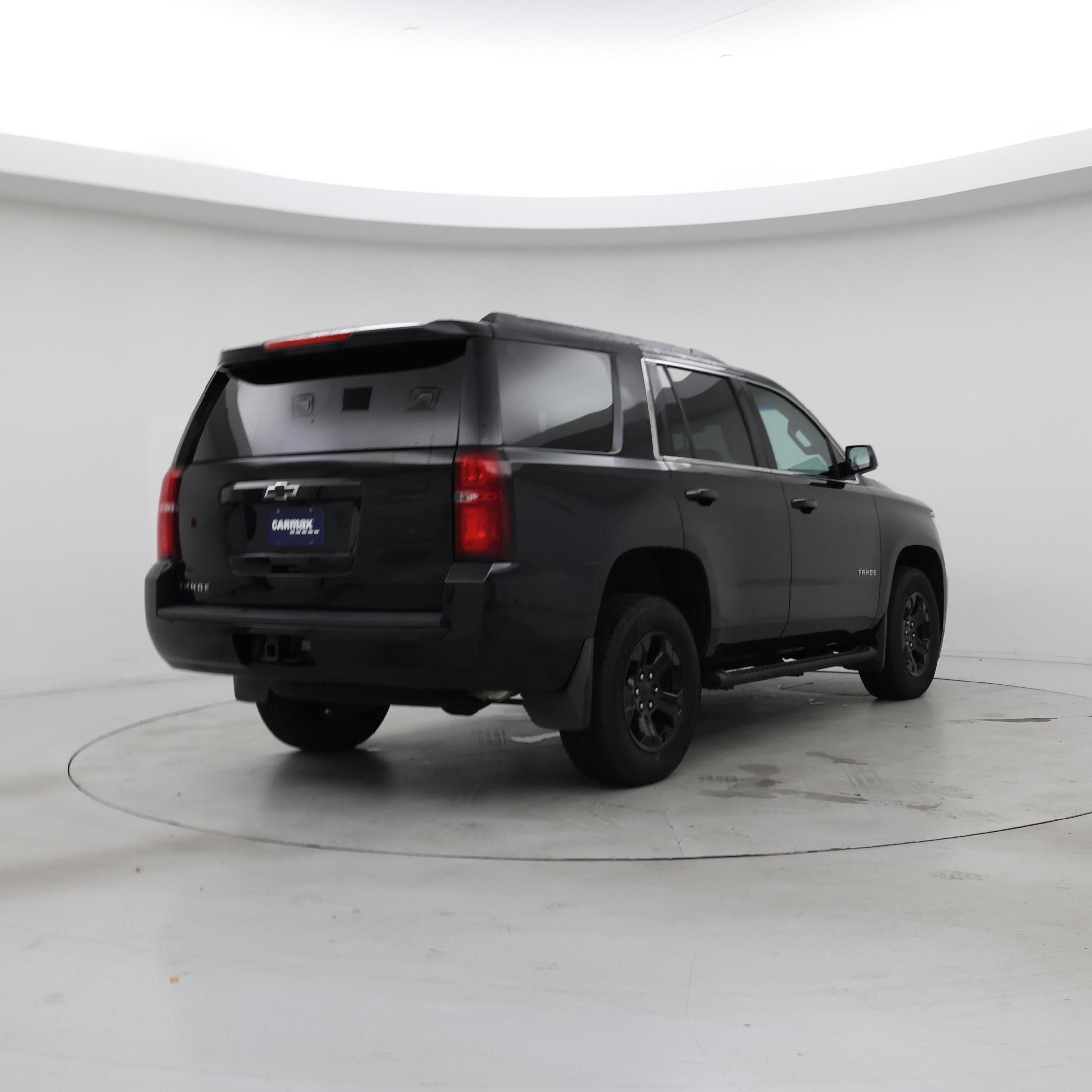 Thumbnail: 2019 Chevrolet Tahoe - 8