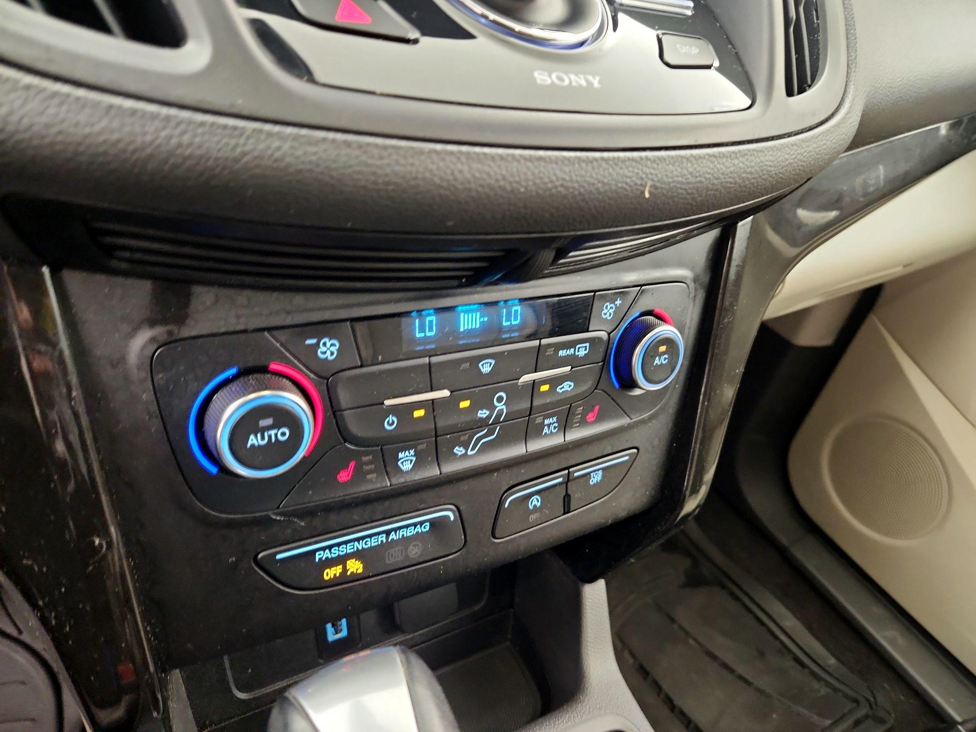 Thumbnail: 2017 Ford Escape - 17