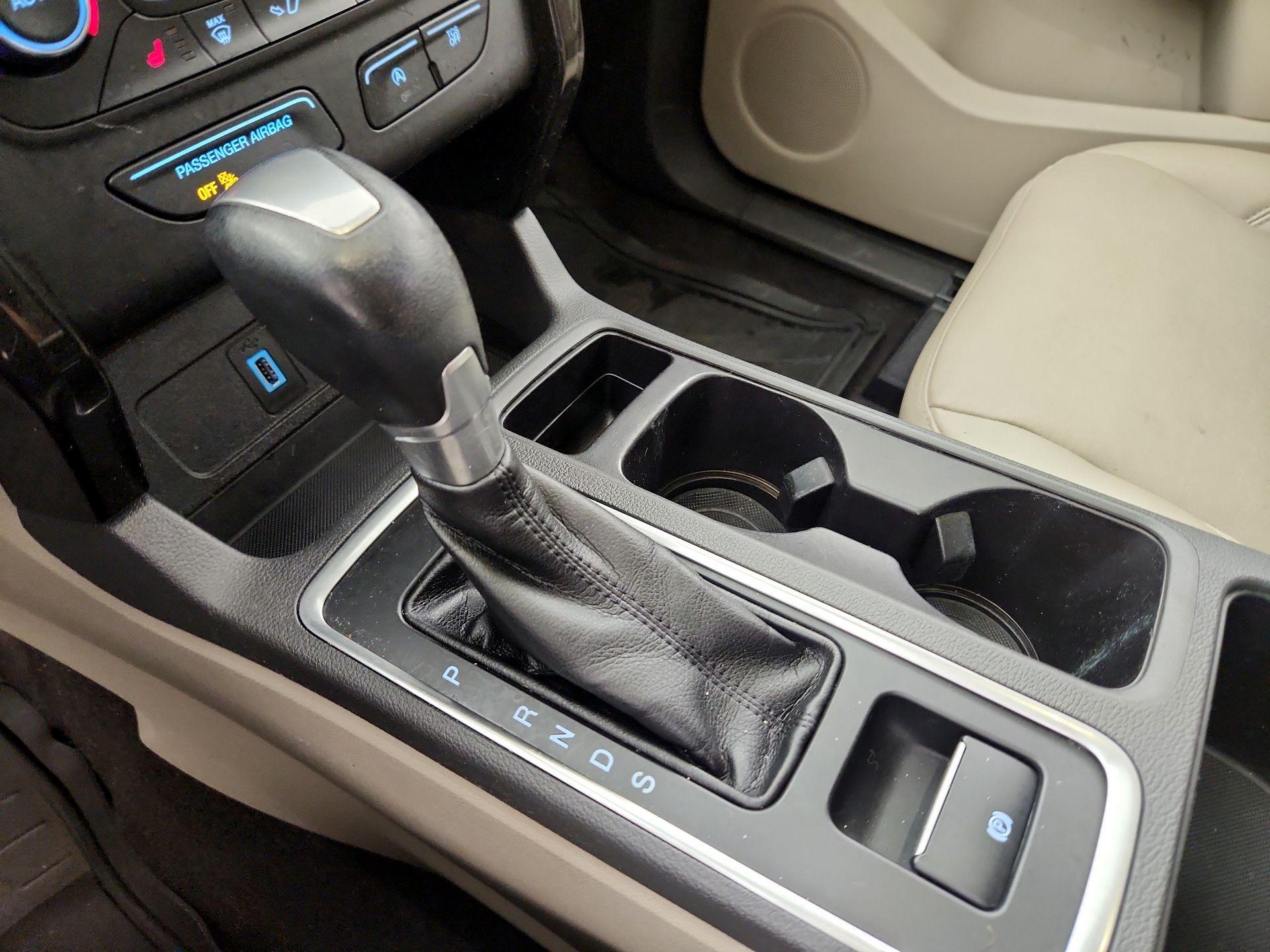 Thumbnail: 2017 Ford Escape - 18