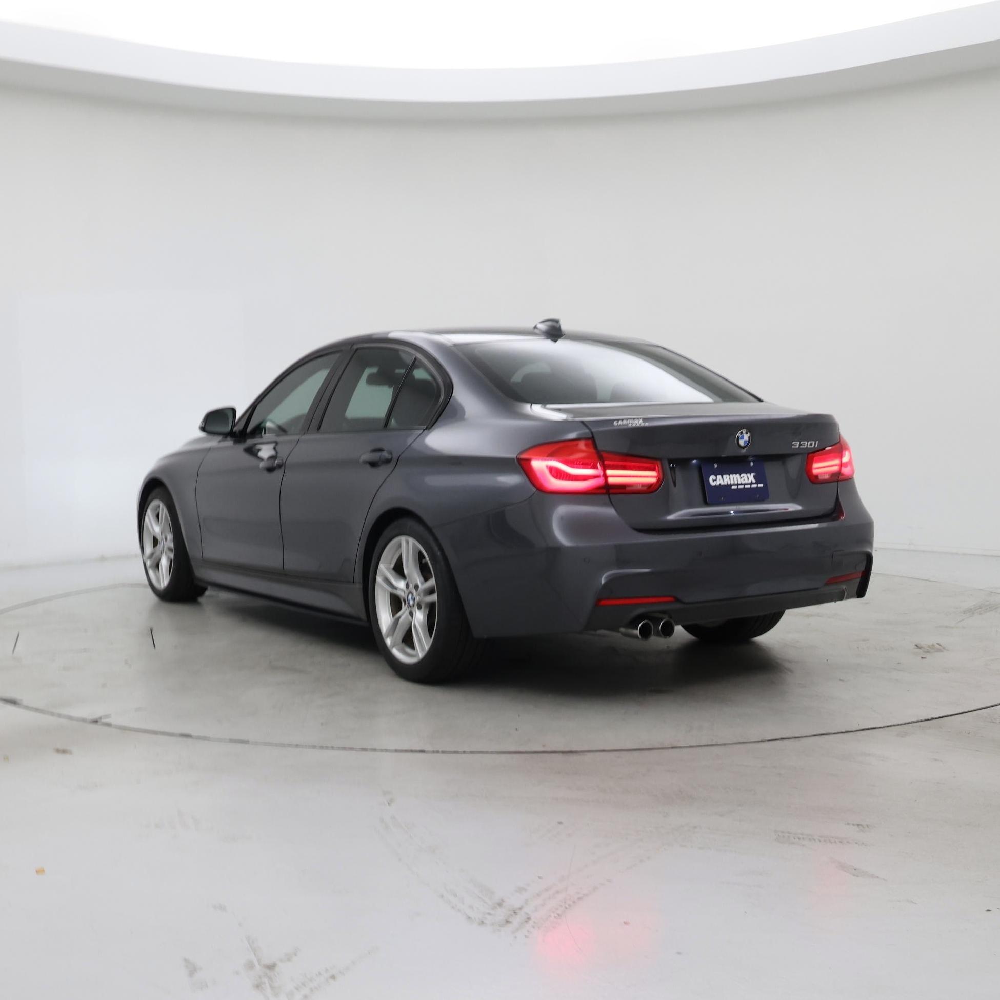 Thumbnail: 2018 BMW 3 Series - 2