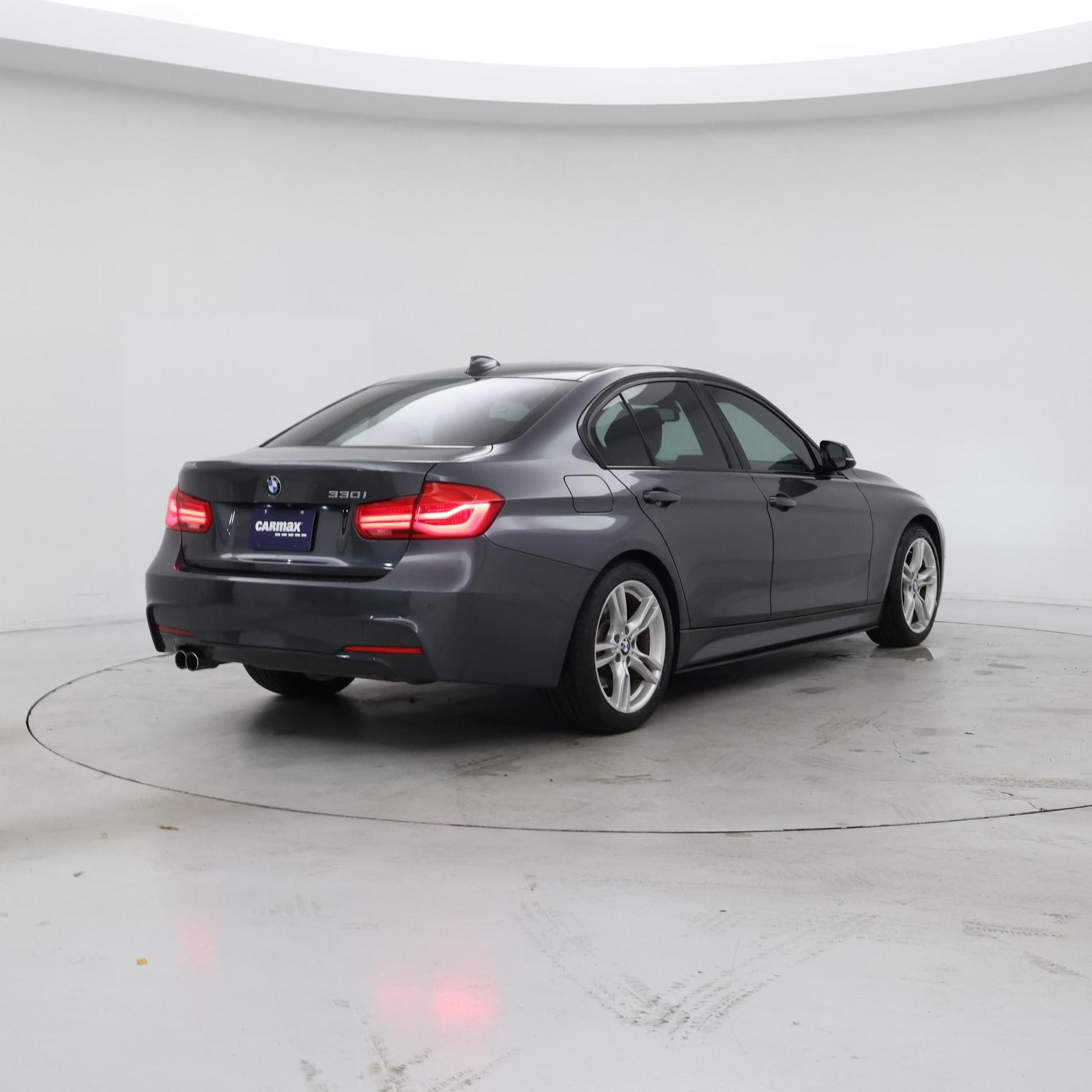 Thumbnail: 2018 BMW 3 Series - 8