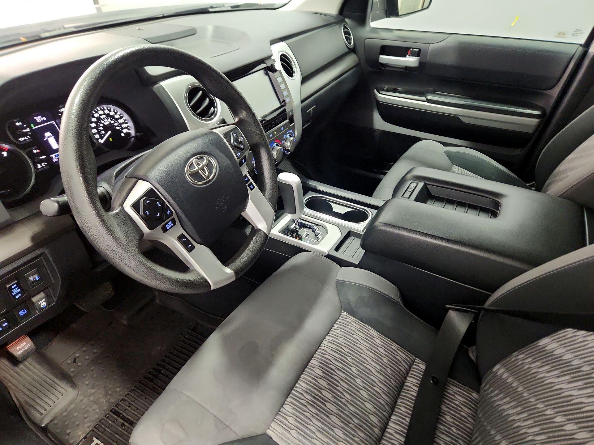 Thumbnail: 2020 Toyota Tundra - 11