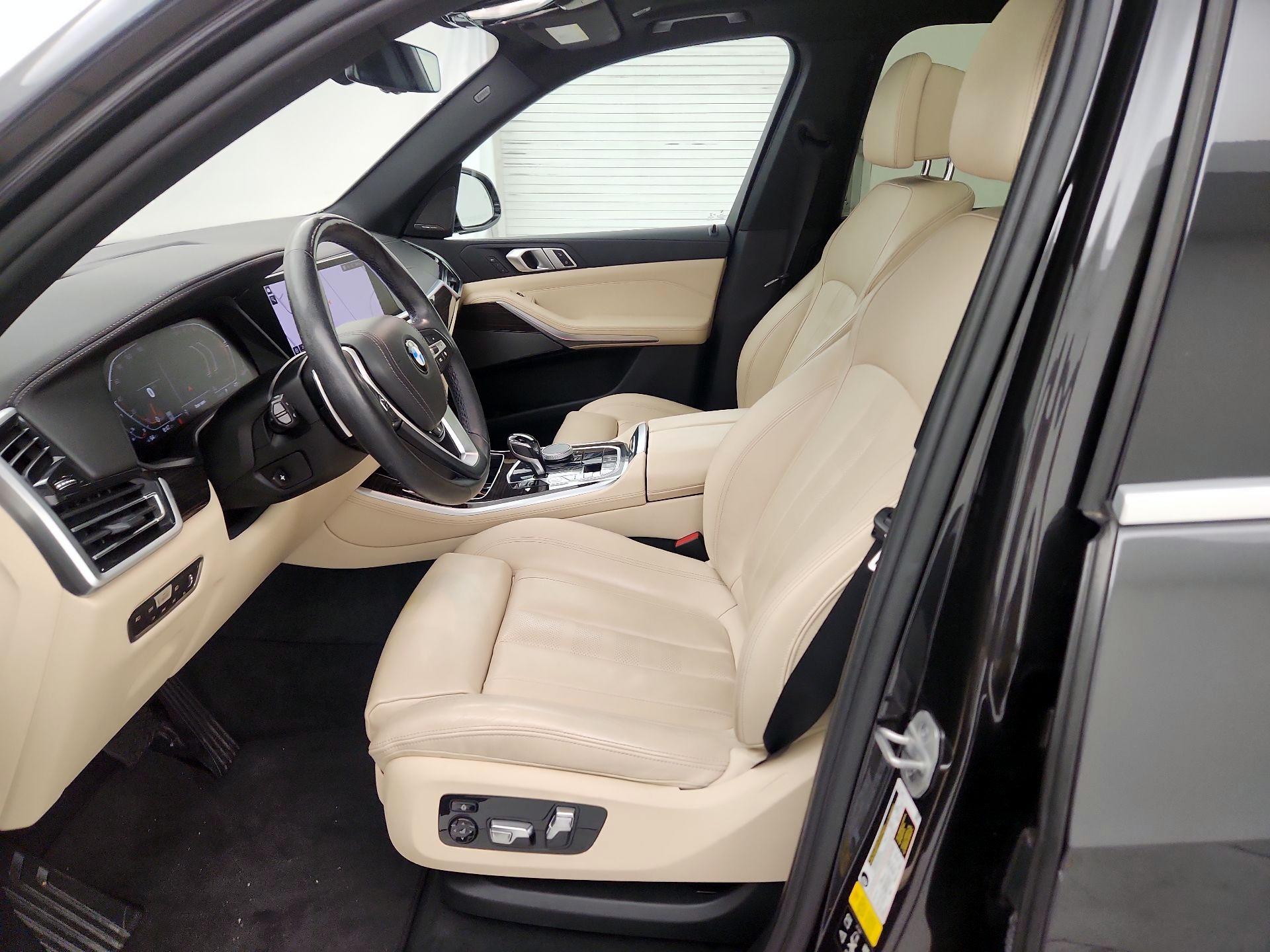 Thumbnail: 2021 BMW X5 - 11