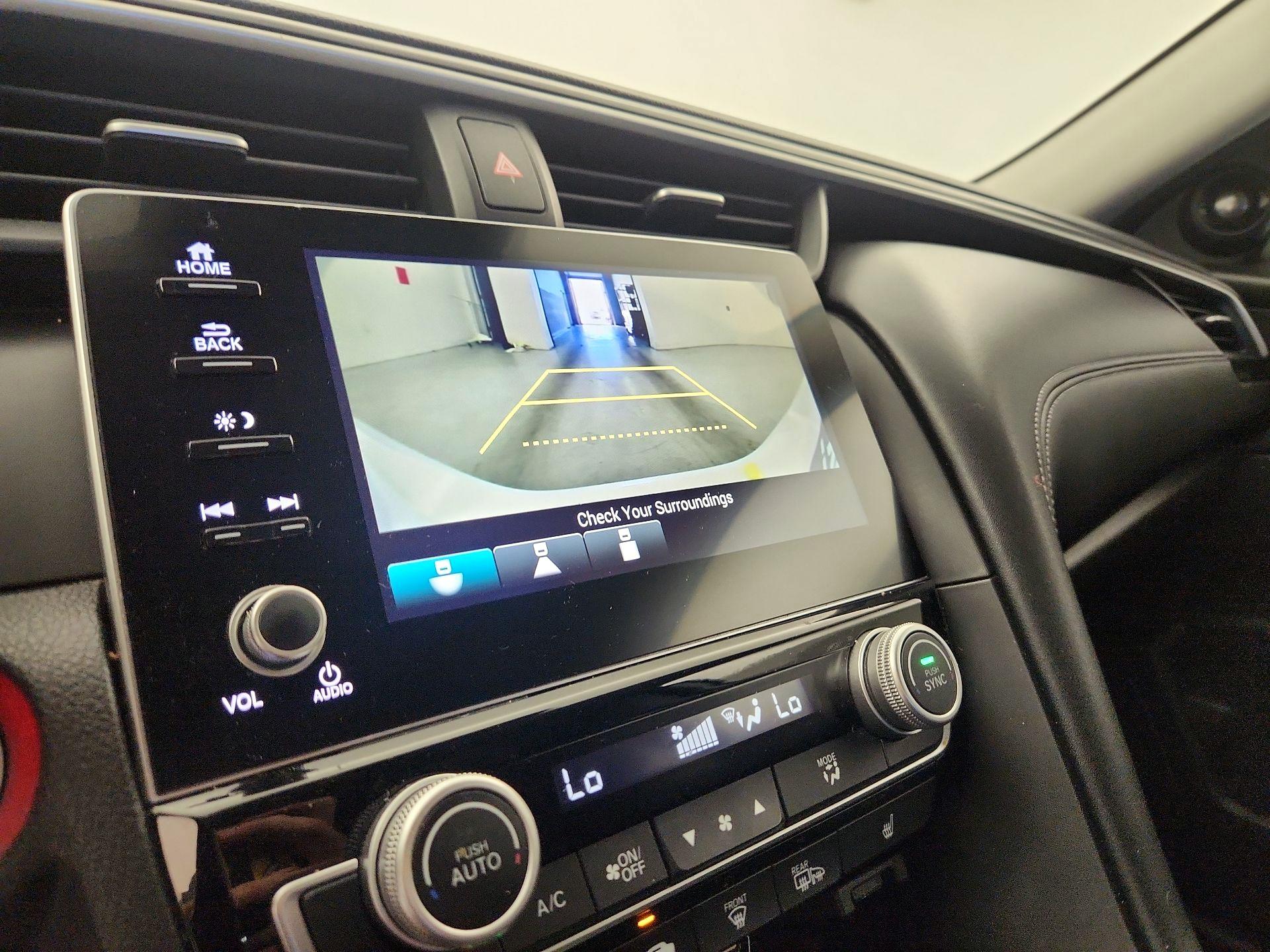 Thumbnail: 2019 Honda Insight - 14