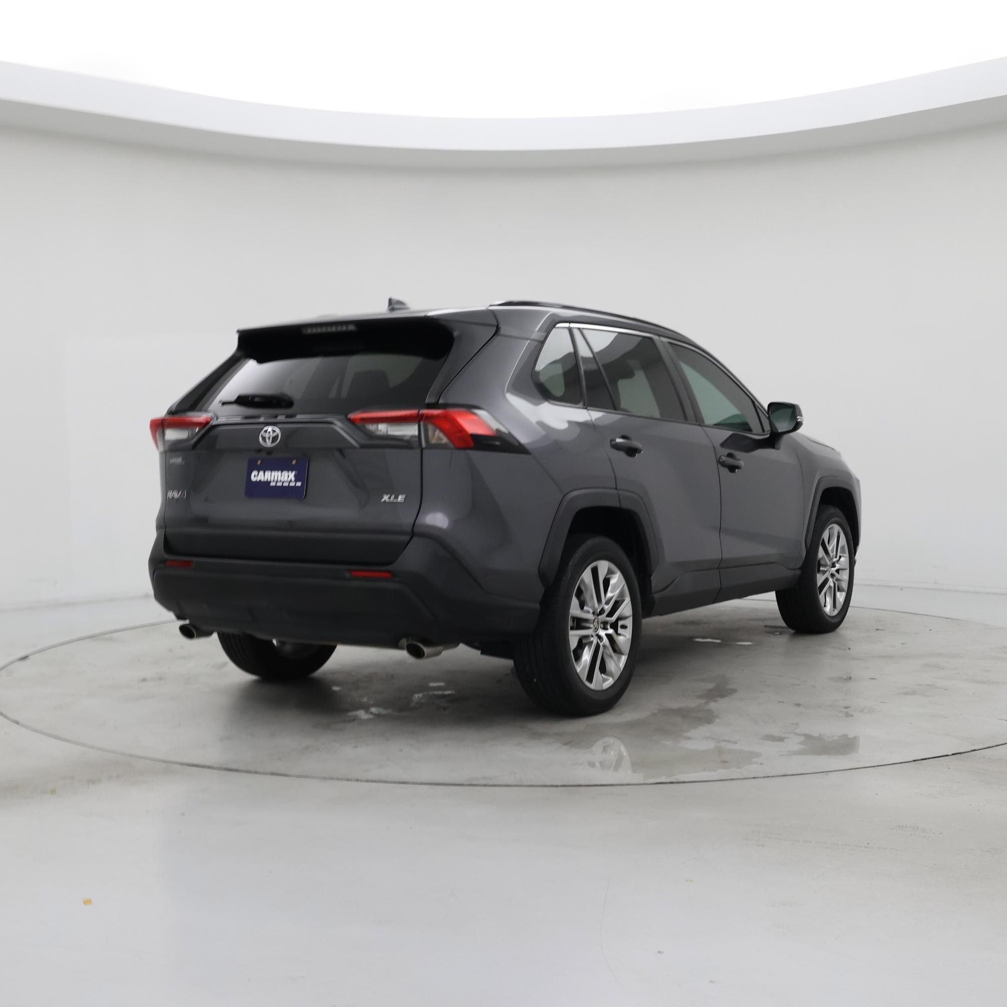 Thumbnail: 2022 Toyota RAV4 - 8