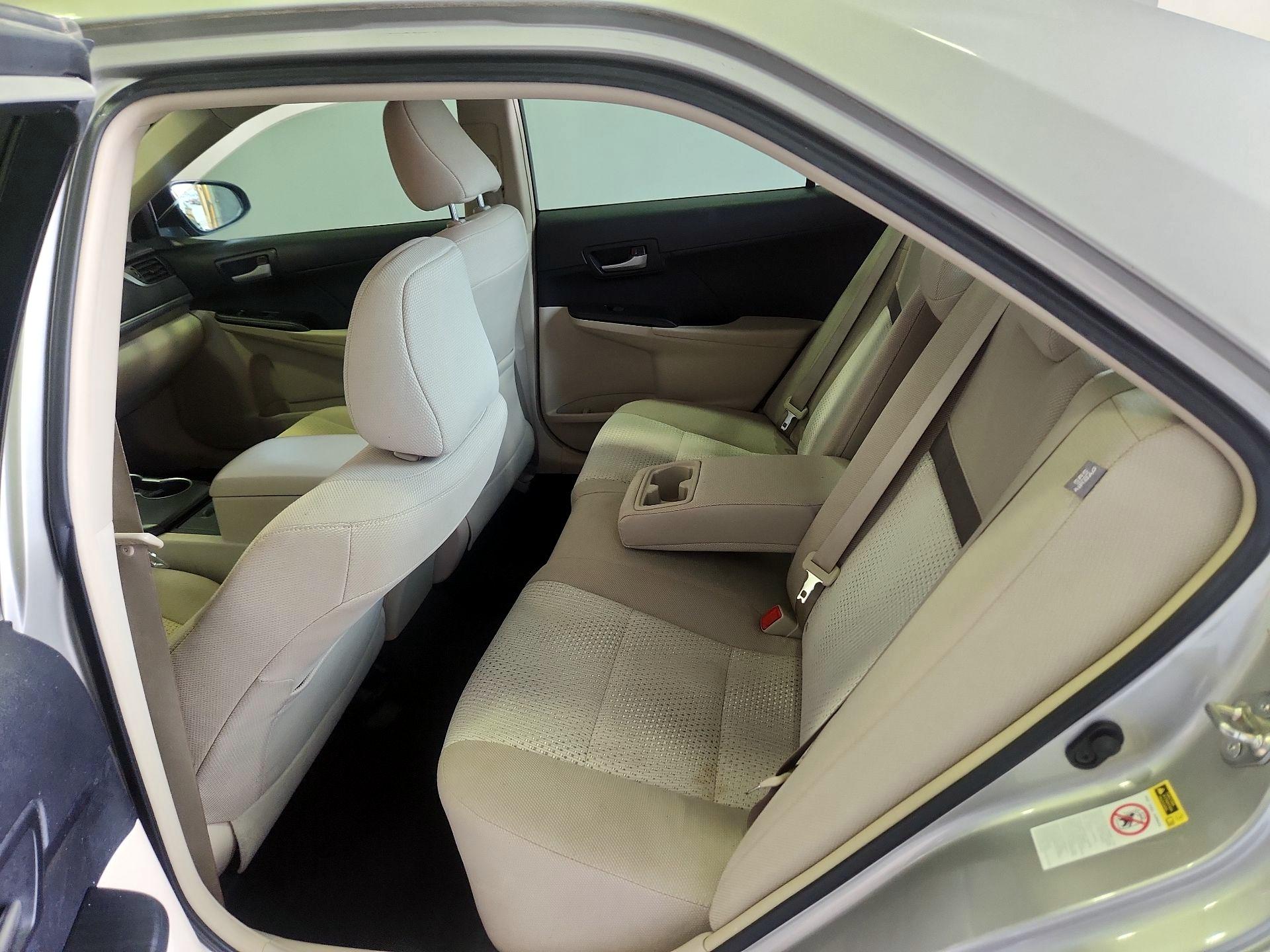 Thumbnail: 2014 Toyota Camry - 19