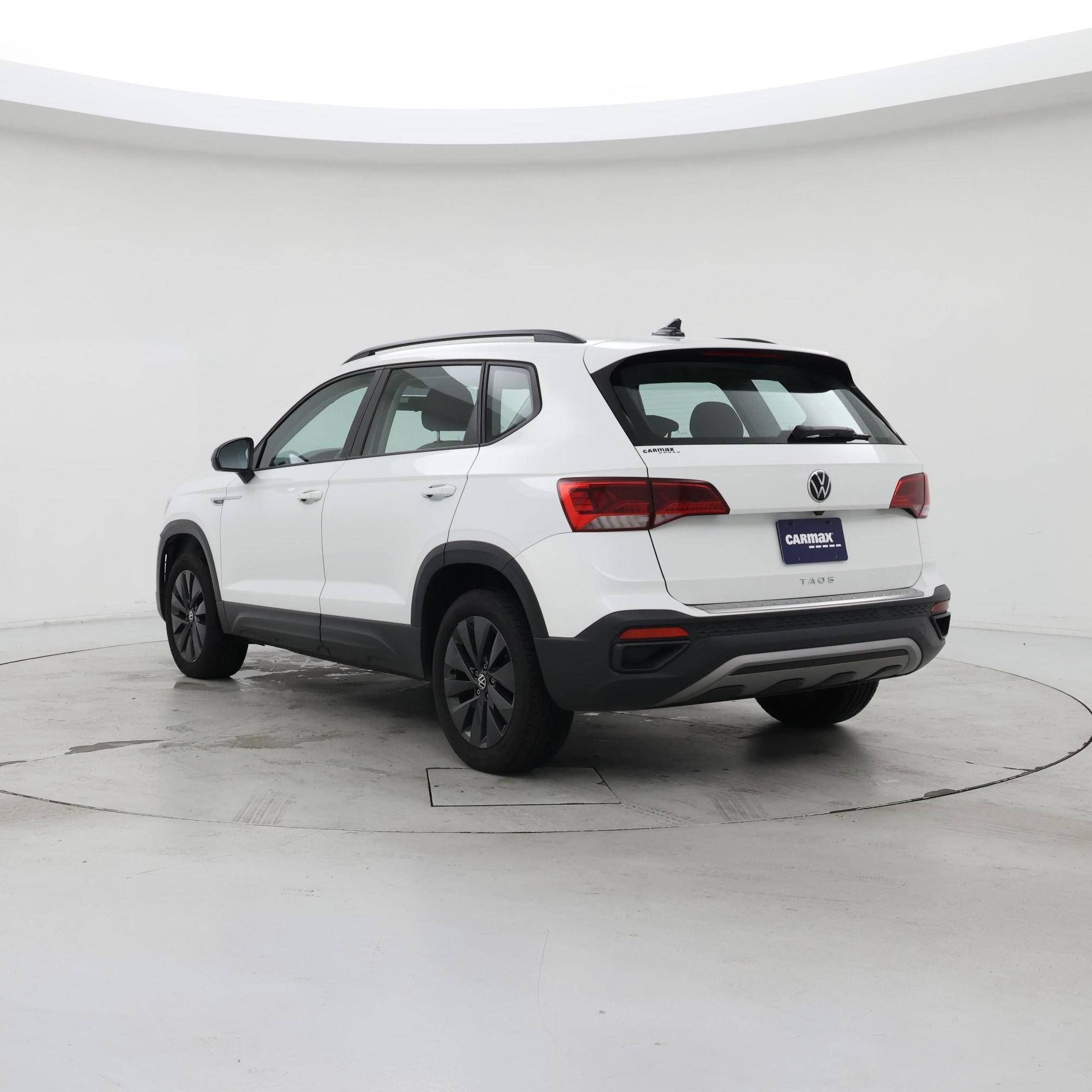 Thumbnail: 2022 Volkswagen Taos - 2