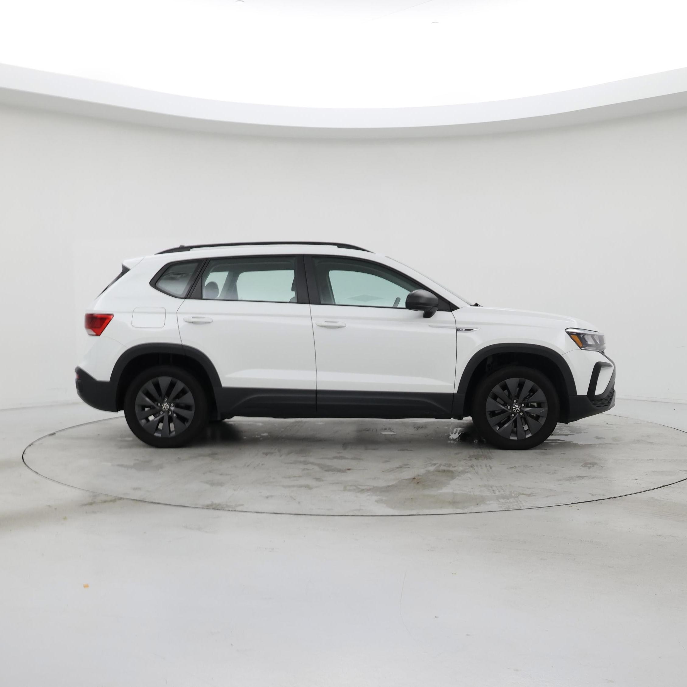 Thumbnail: 2022 Volkswagen Taos - 7