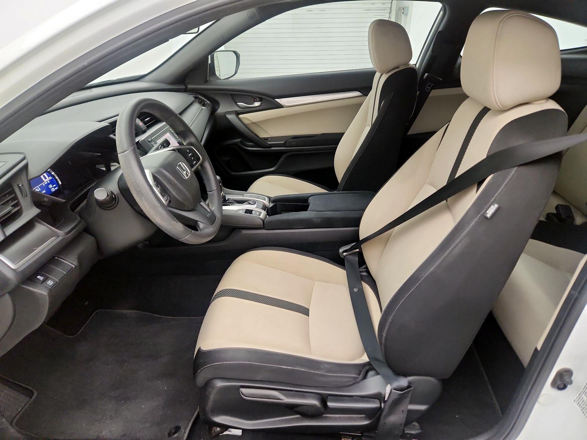 Thumbnail: 2016 Honda Civic - 11