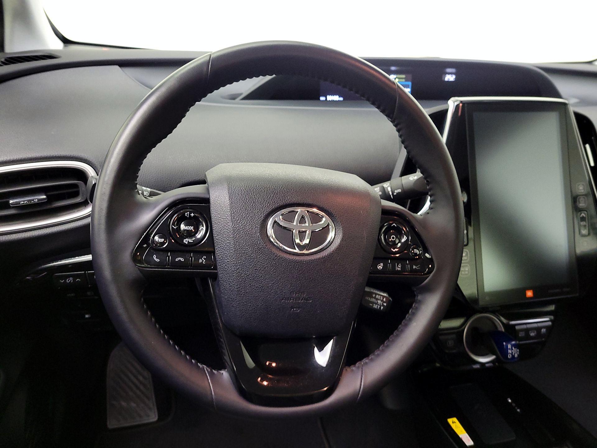 Thumbnail: 2022 Toyota Prius Prime - 10