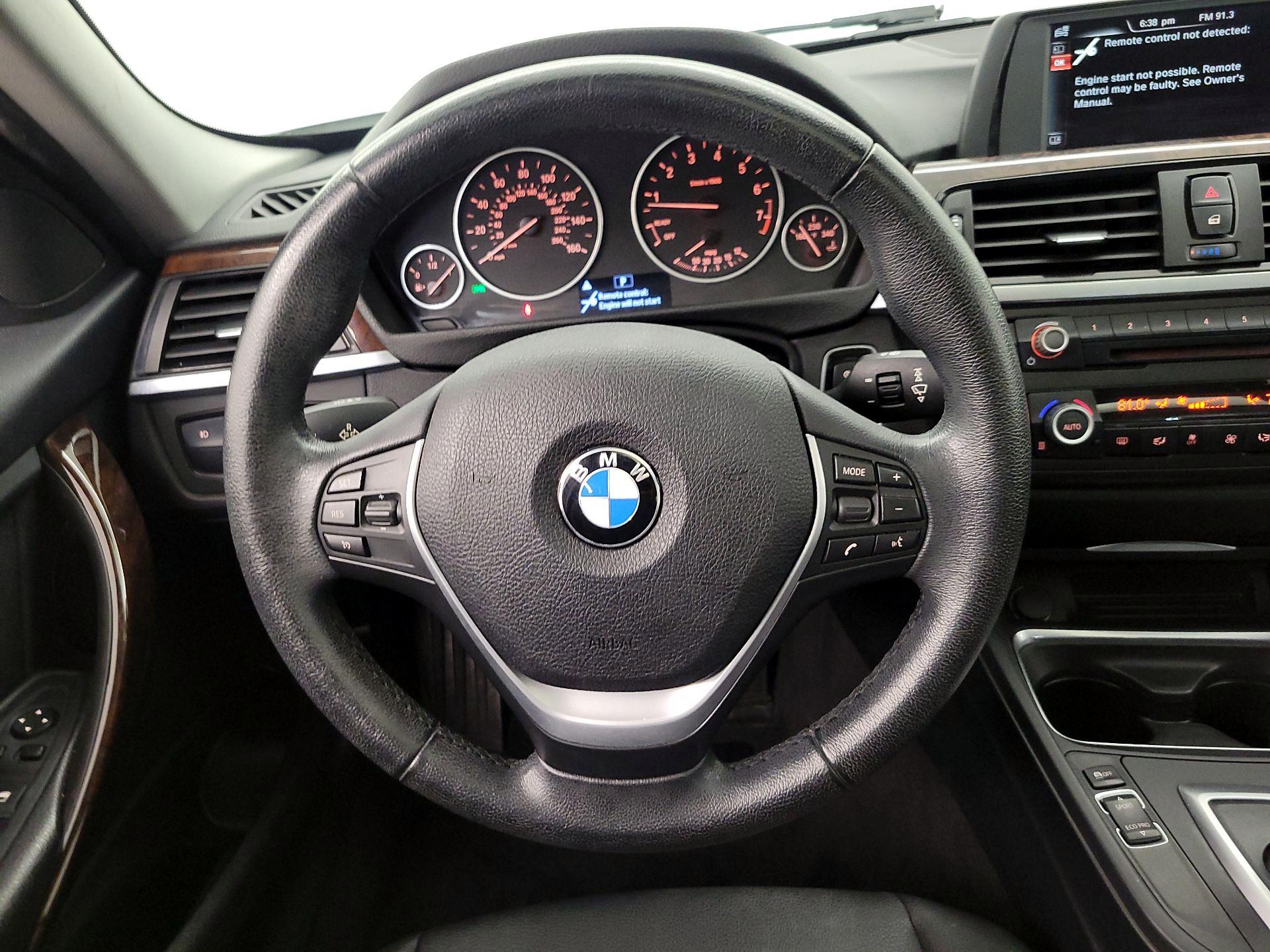 Thumbnail: 2015 BMW 3 Series - 10