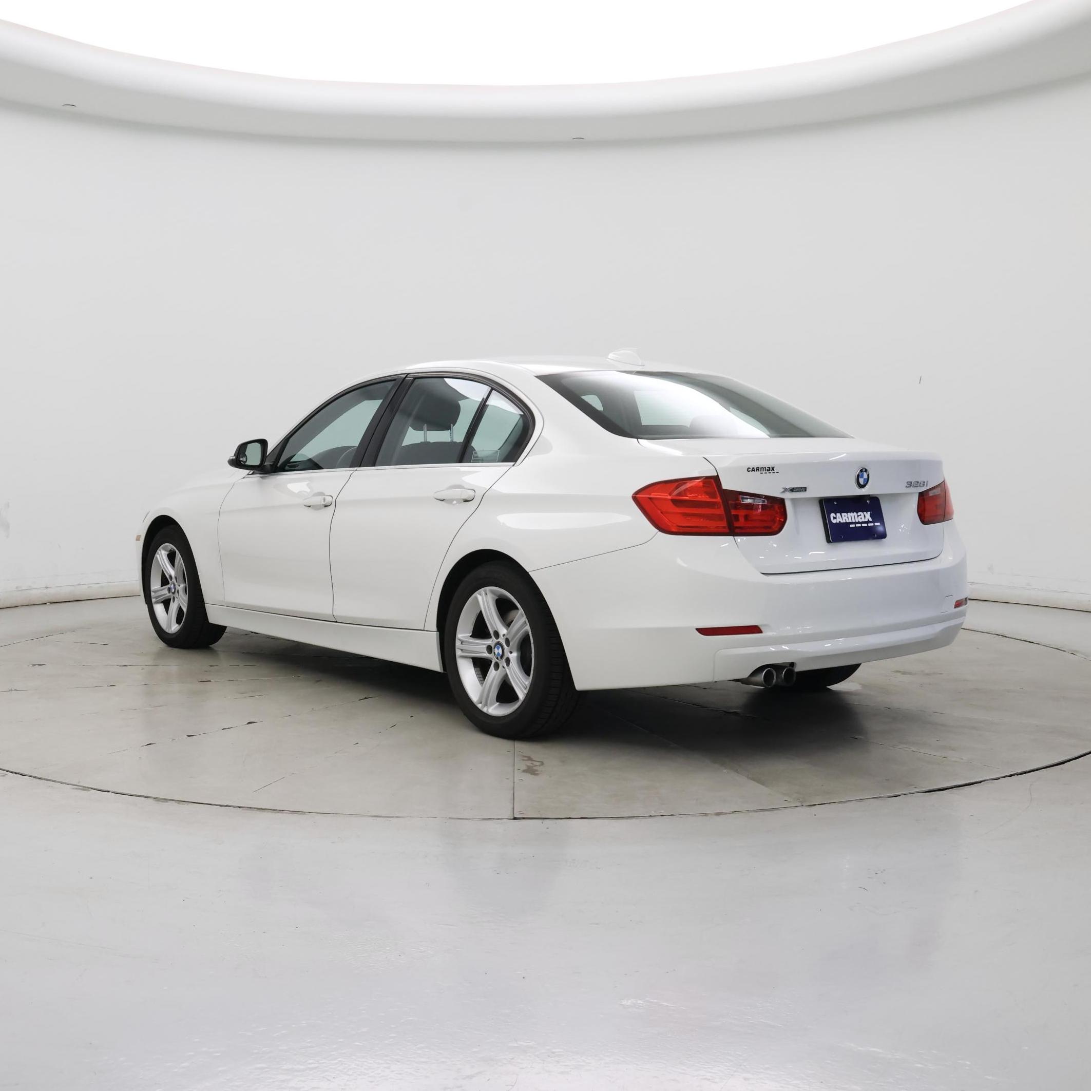Thumbnail: 2015 BMW 3 Series - 2