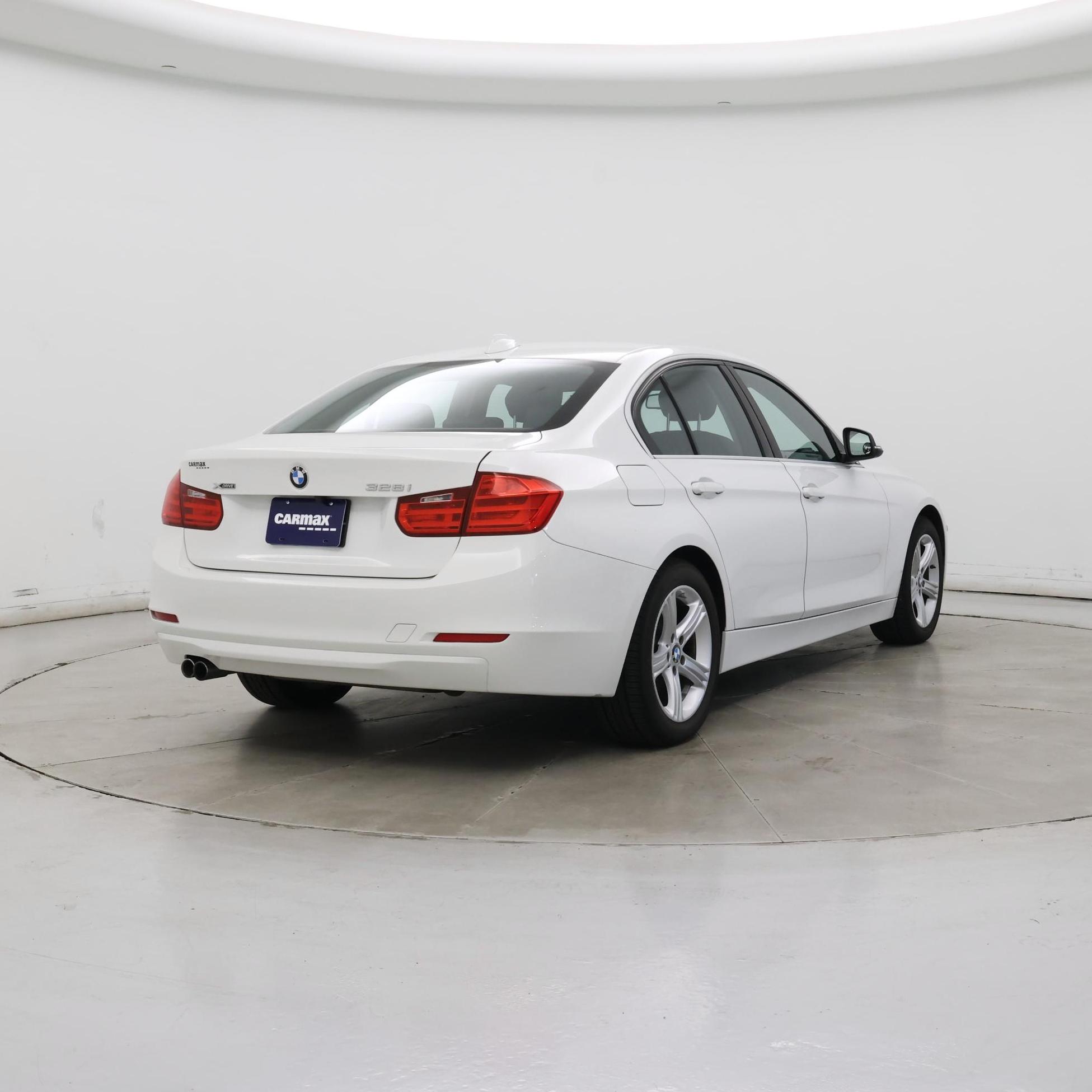 Thumbnail: 2015 BMW 3 Series - 8