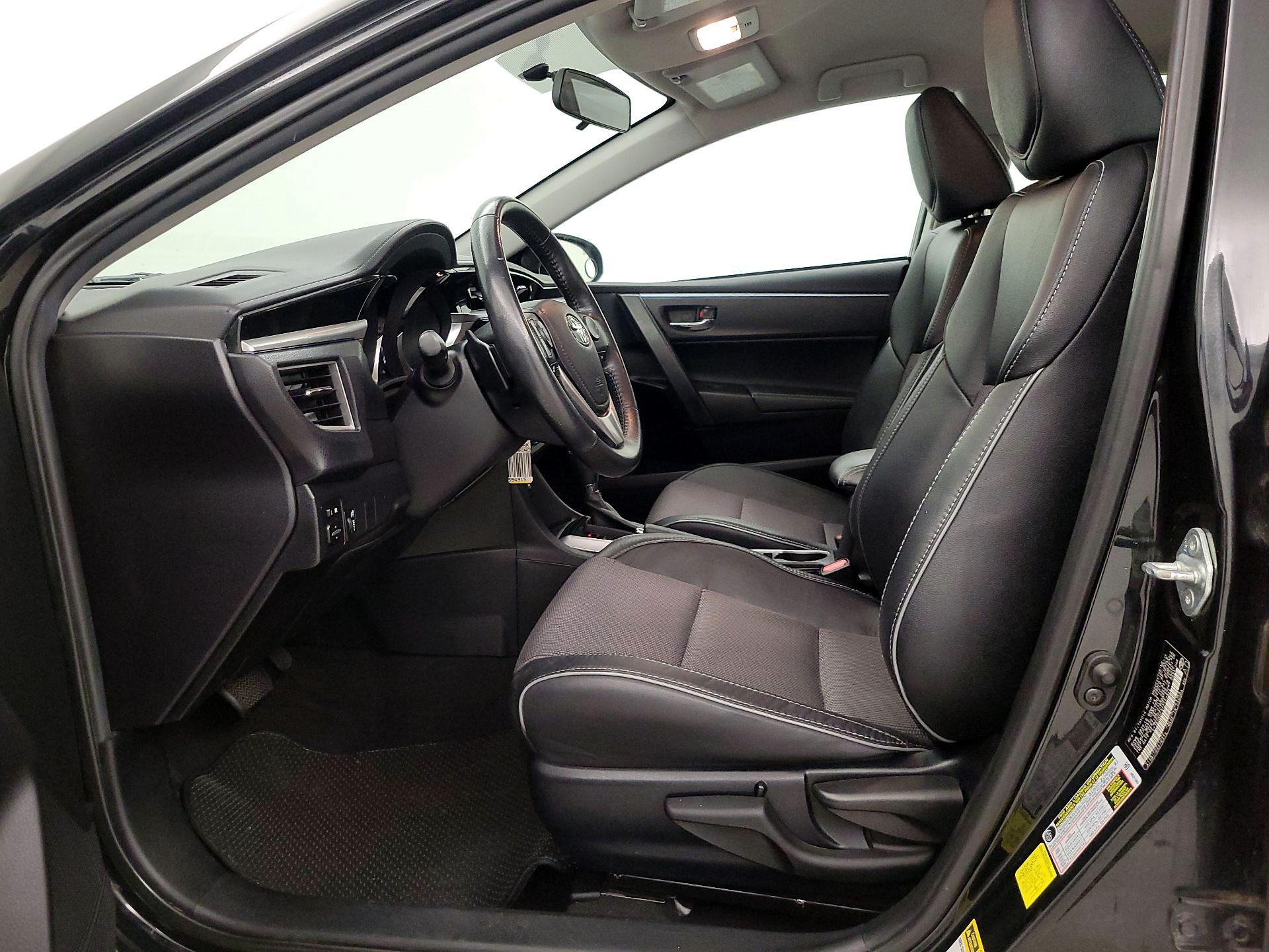 Thumbnail: 2015 Toyota Corolla - 11