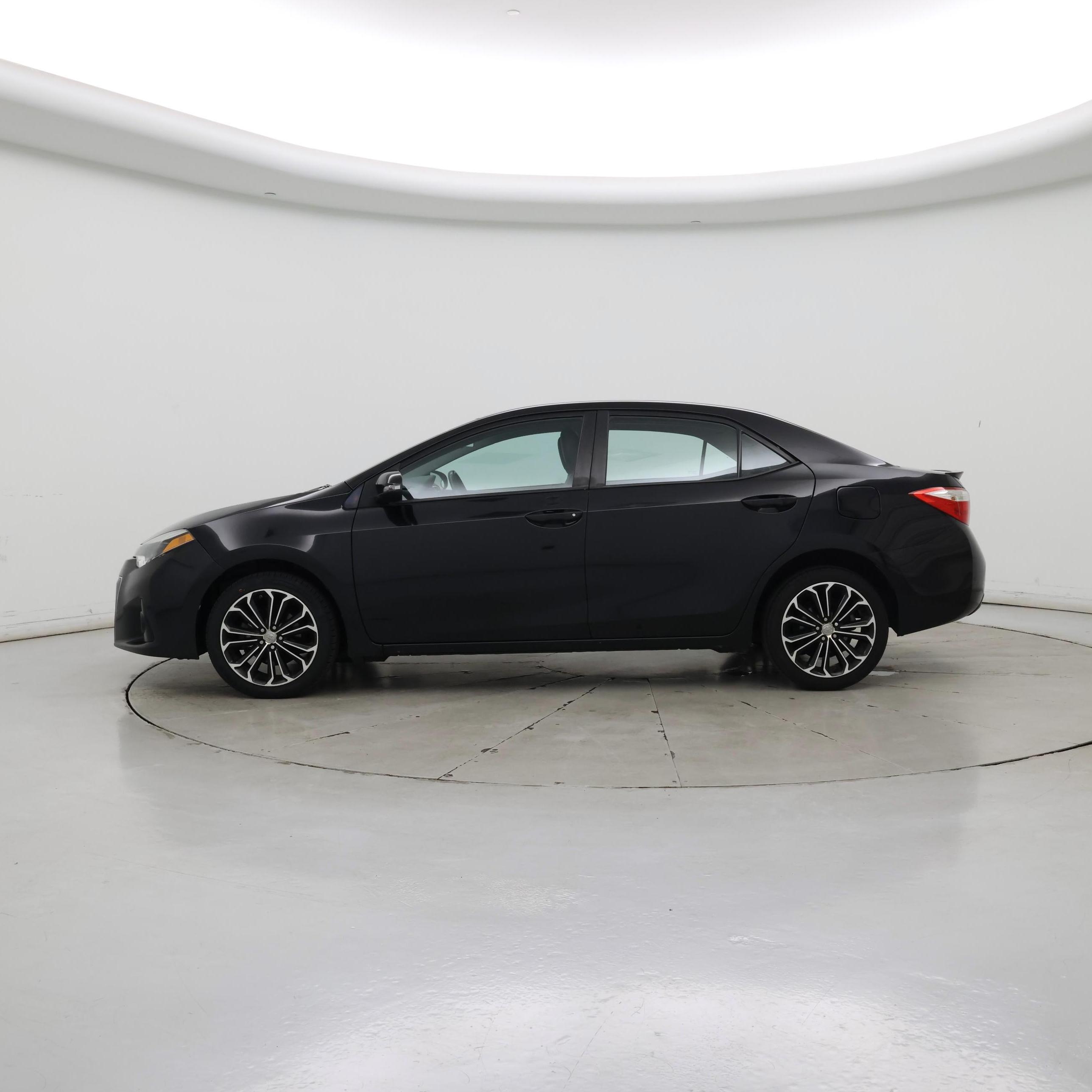 Thumbnail: 2015 Toyota Corolla - 3