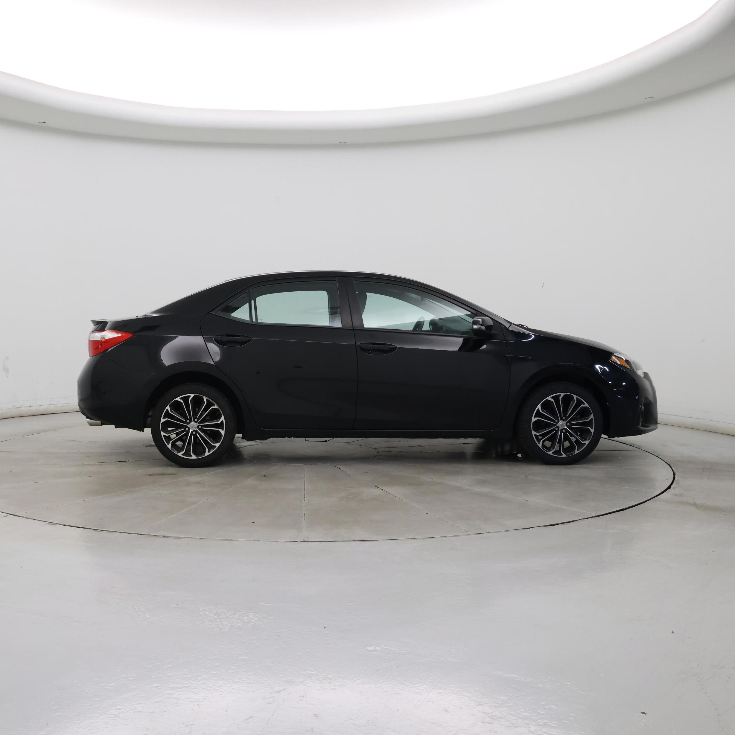 Thumbnail: 2015 Toyota Corolla - 7