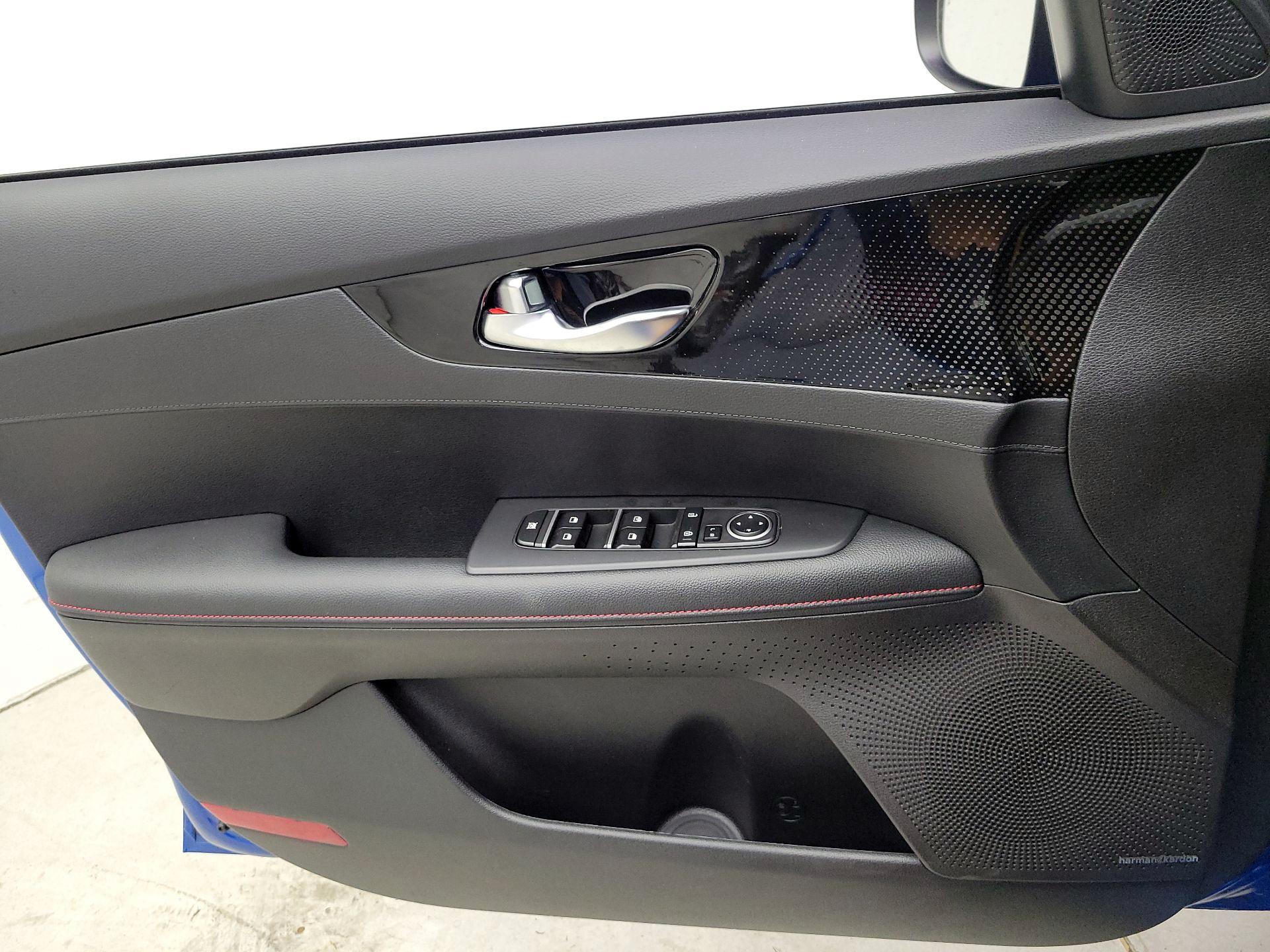 Thumbnail: 2024 Kia Forte - 12