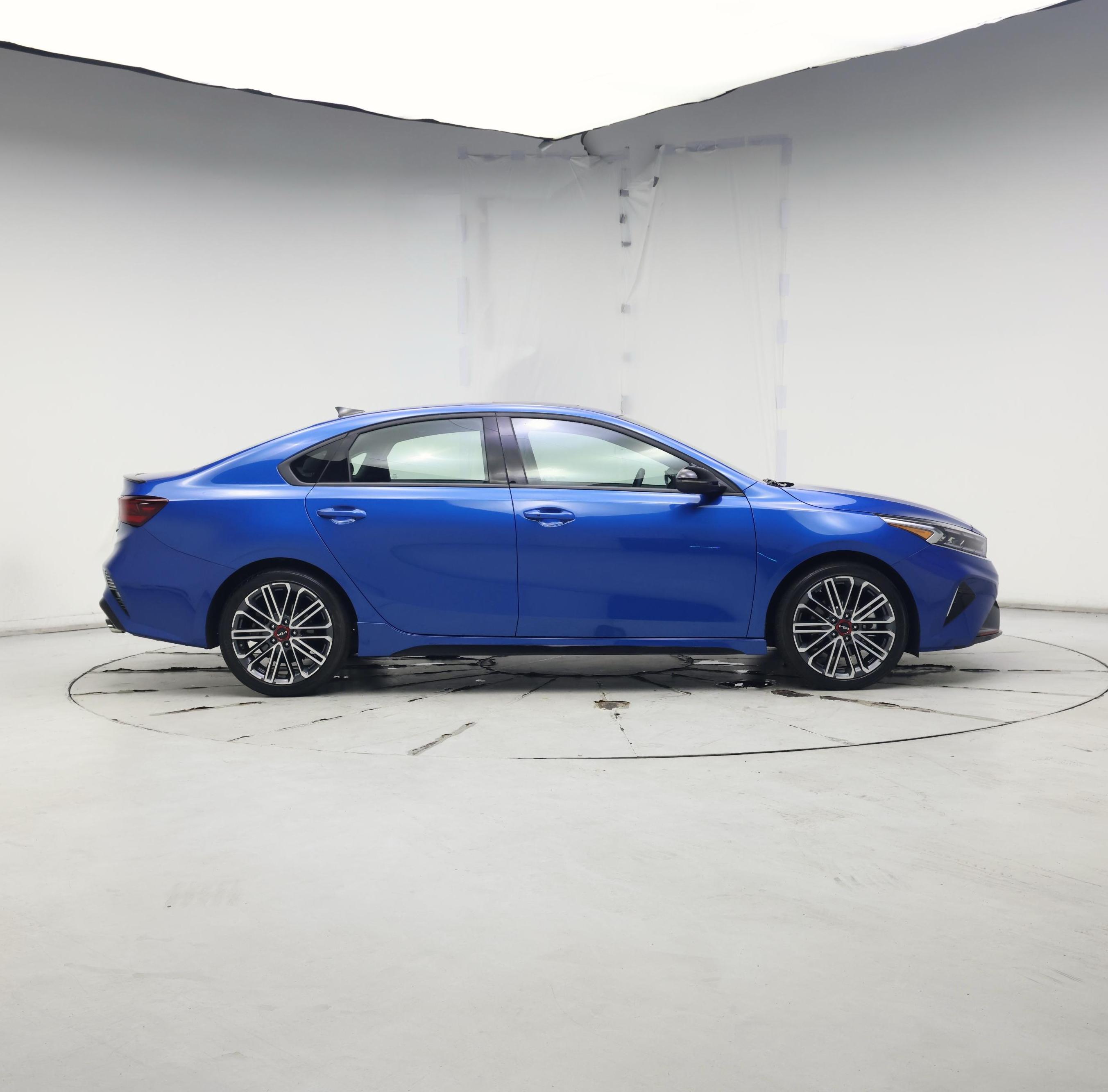 Thumbnail: 2024 Kia Forte - 7