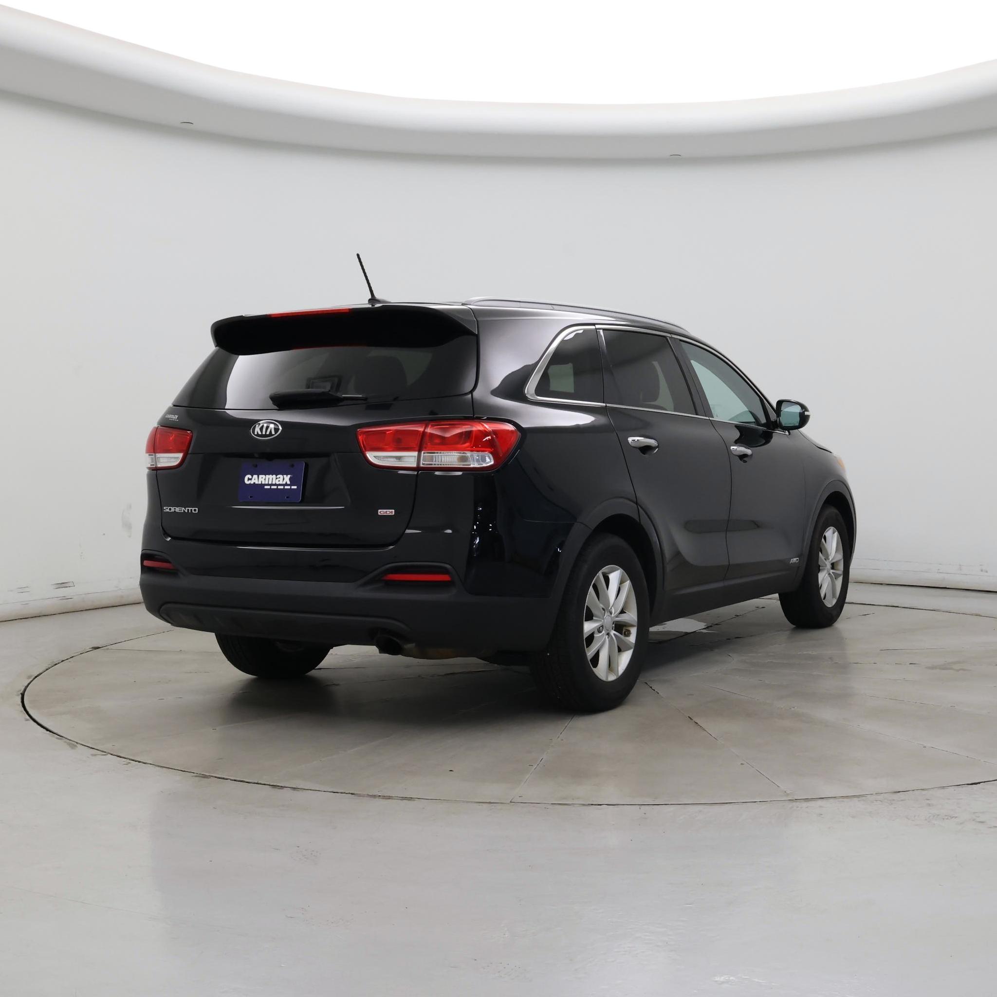 Thumbnail: 2017 Kia Sorento - 8