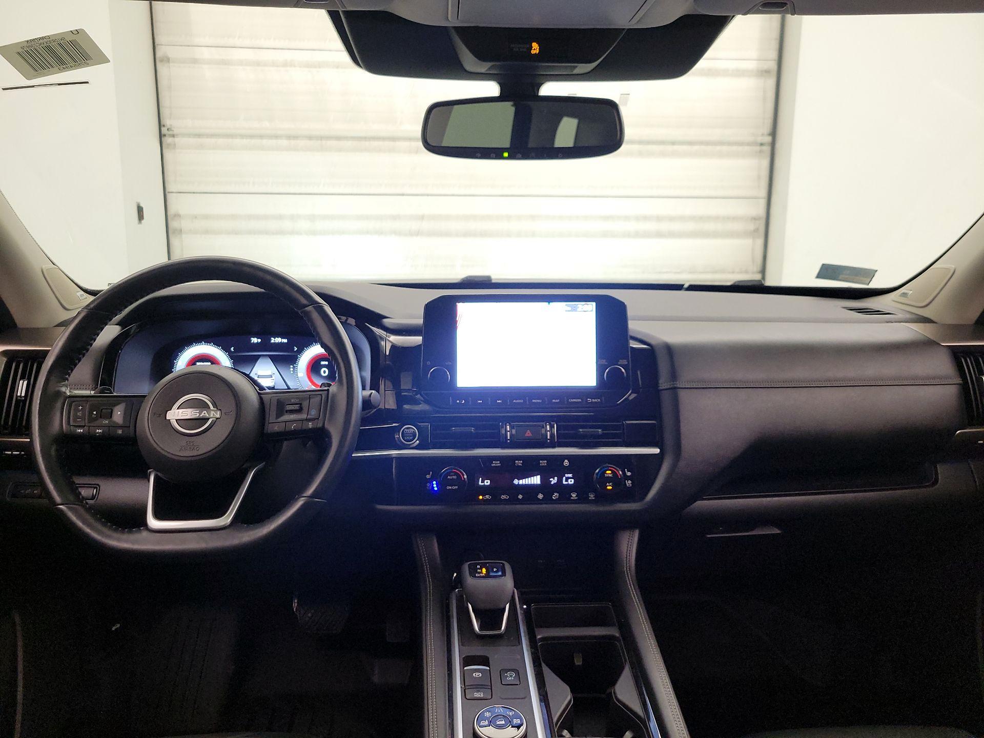 Thumbnail: 2022 Nissan Pathfinder - 9