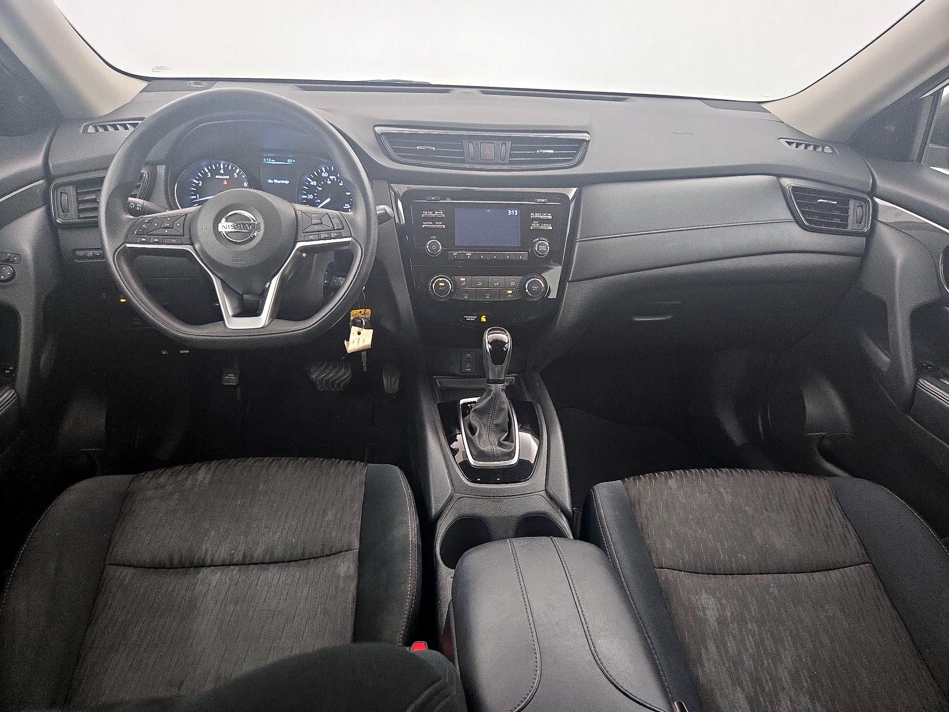 Thumbnail: 2017 Nissan Rogue - 9