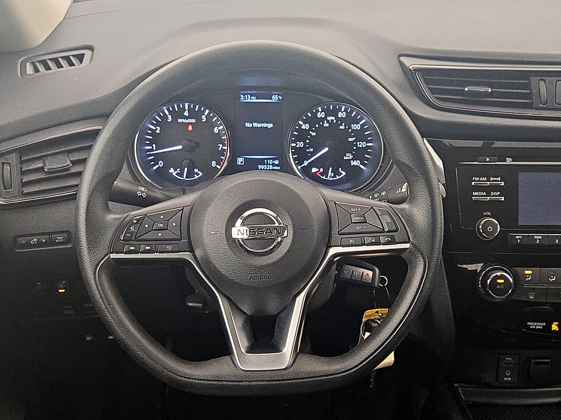 Thumbnail: 2017 Nissan Rogue - 10