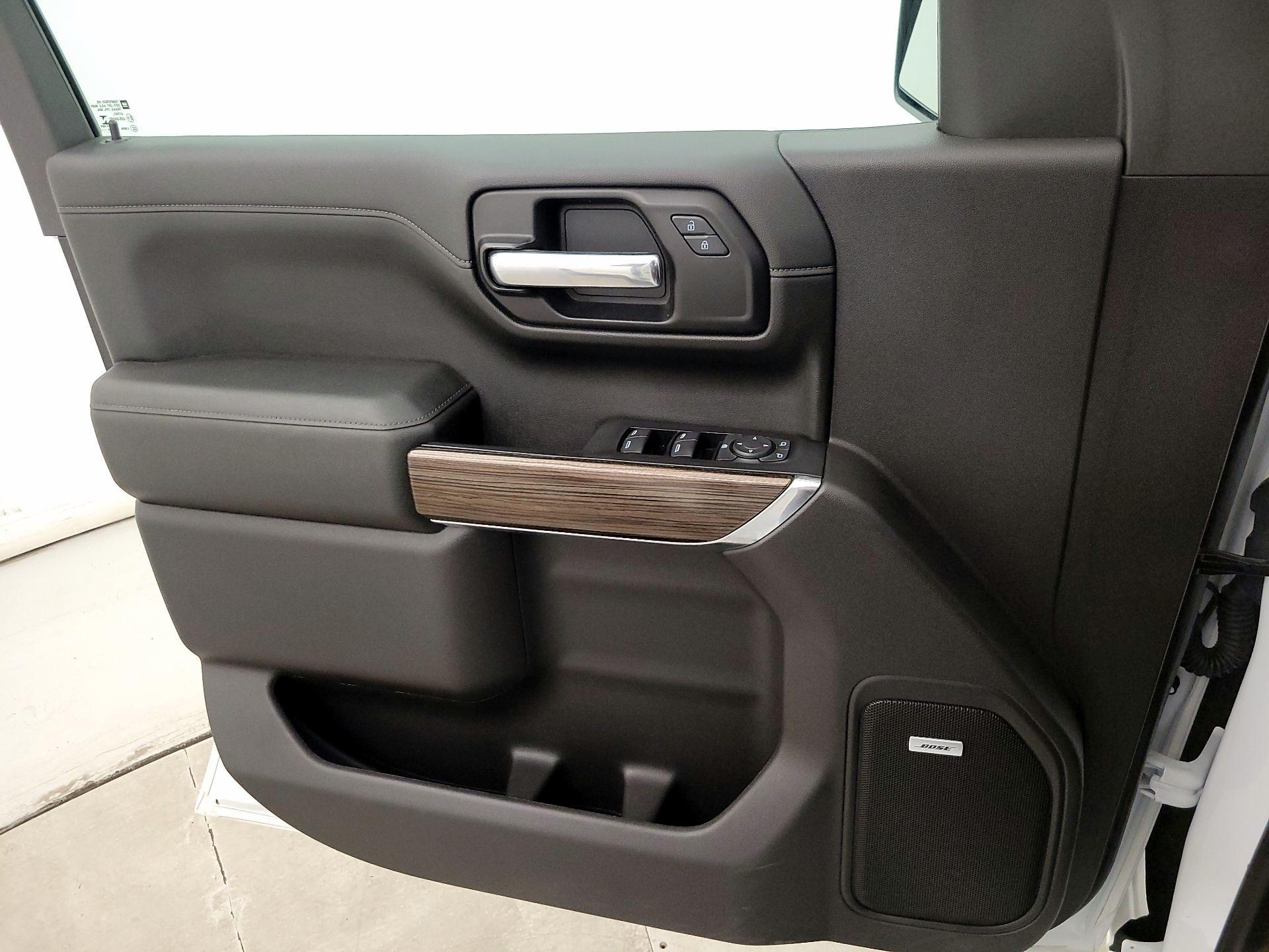 Thumbnail: 2020 Chevrolet Silverado 1500 - 12