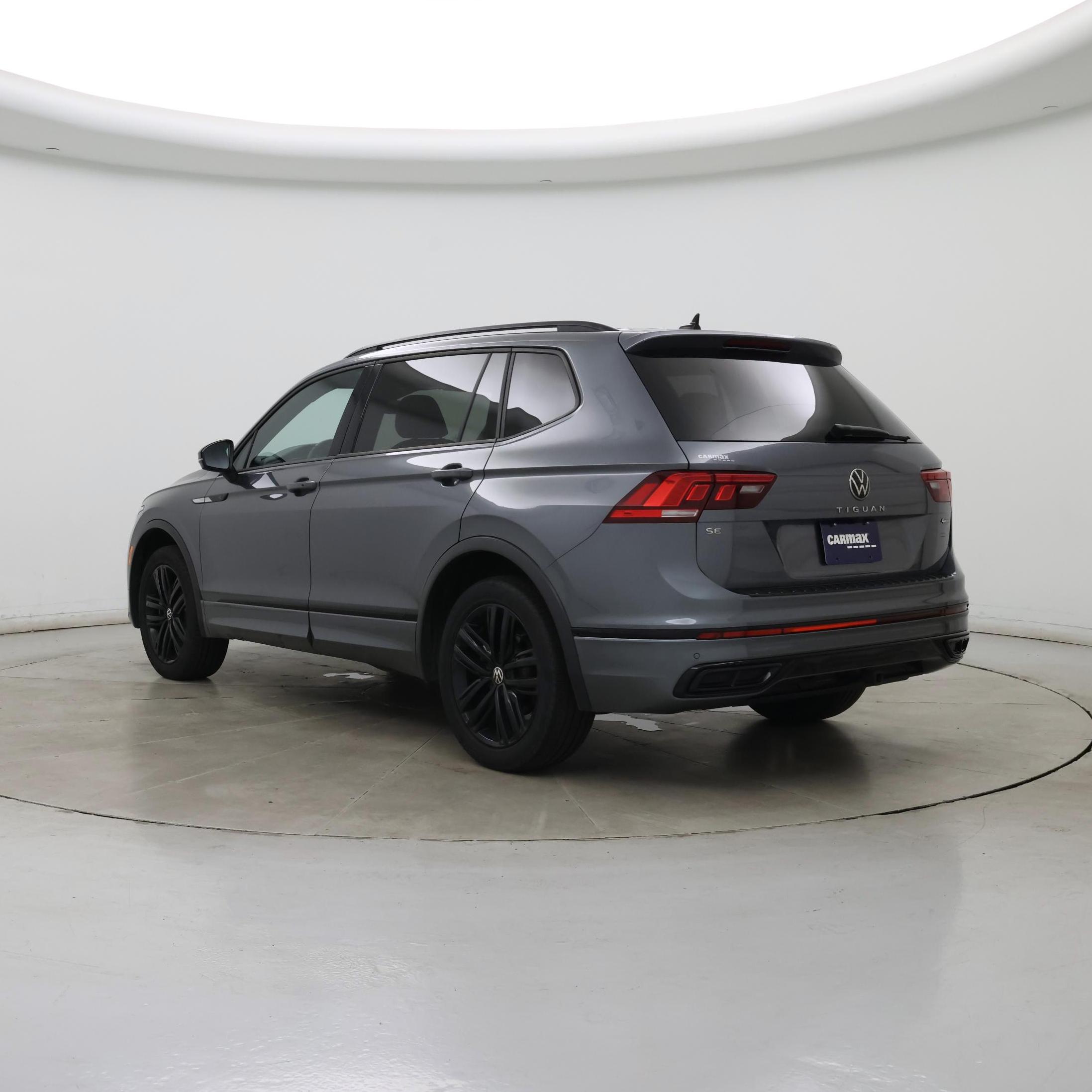 Thumbnail: 2022 Volkswagen Tiguan - 2
