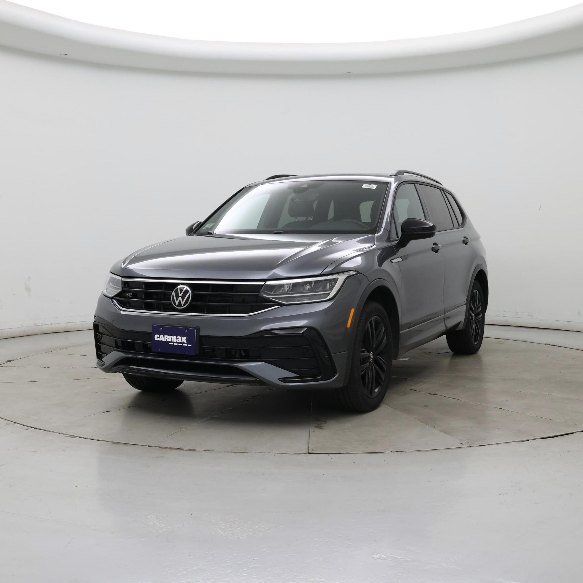 Thumbnail: 2022 Volkswagen Tiguan - 4