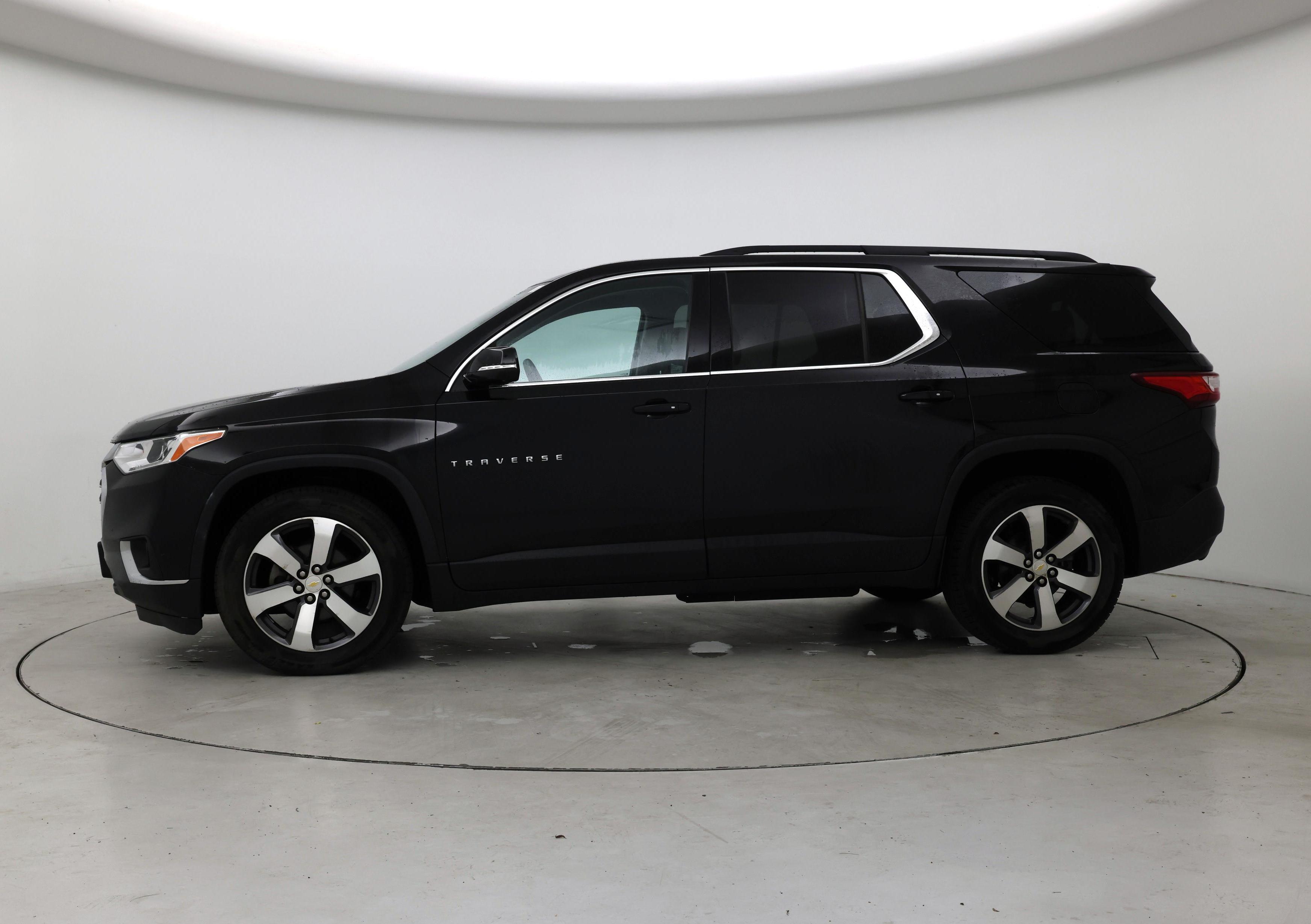 Thumbnail: 2020 Chevrolet Traverse - 3