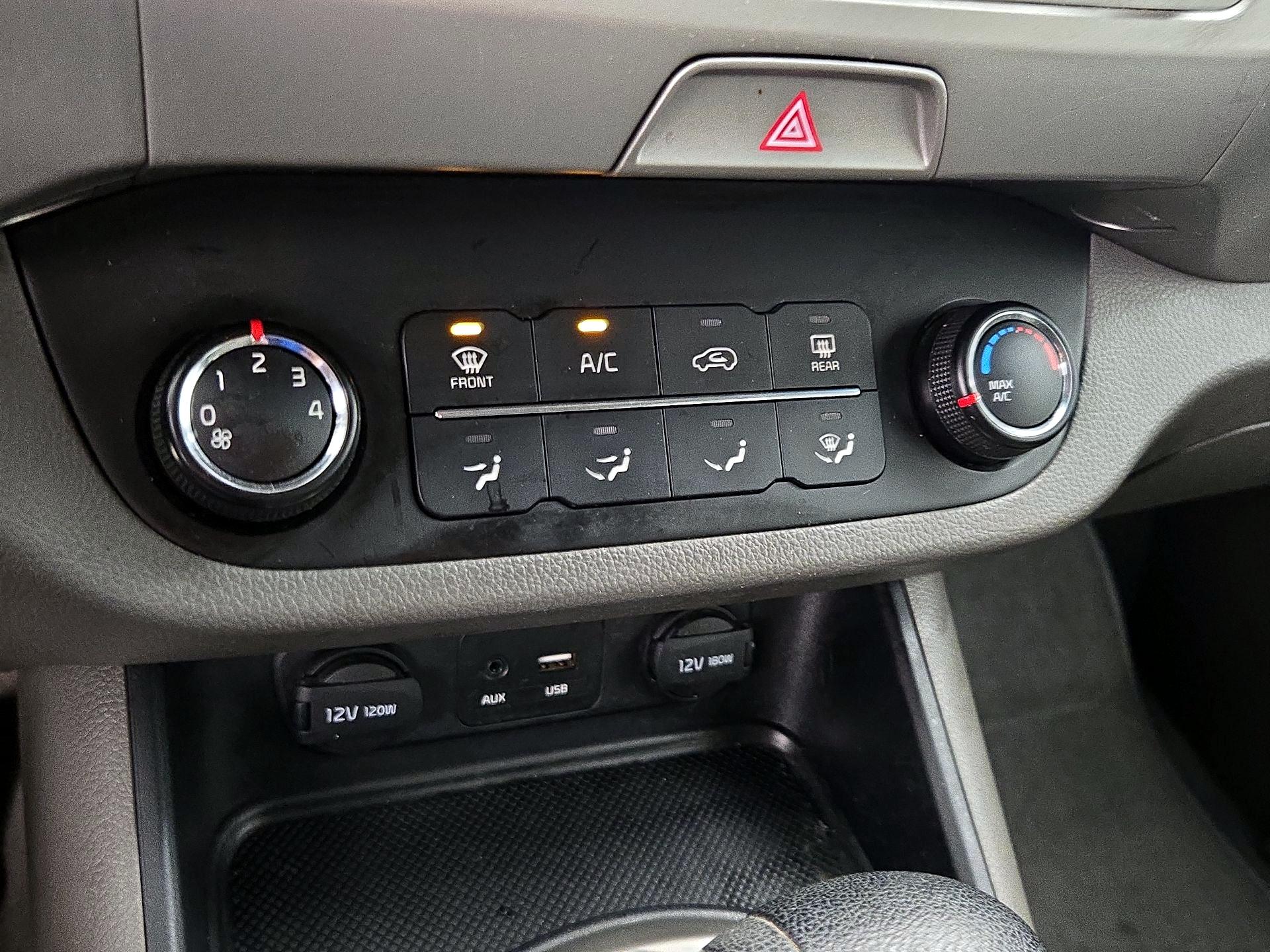 Thumbnail: 2016 Kia Sportage - 15