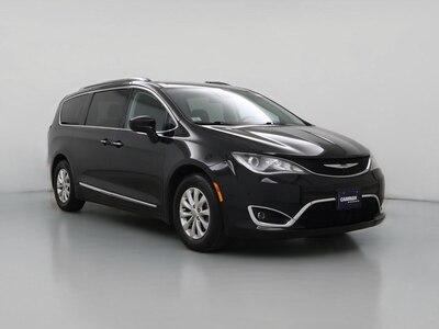 Black 2019 Chrysler Pacifica Touring L