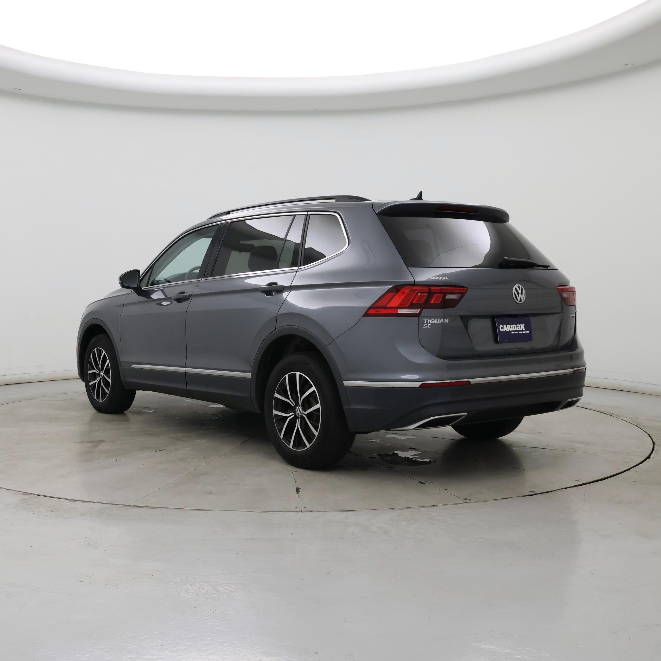 Thumbnail: 2021 Volkswagen Tiguan - 2