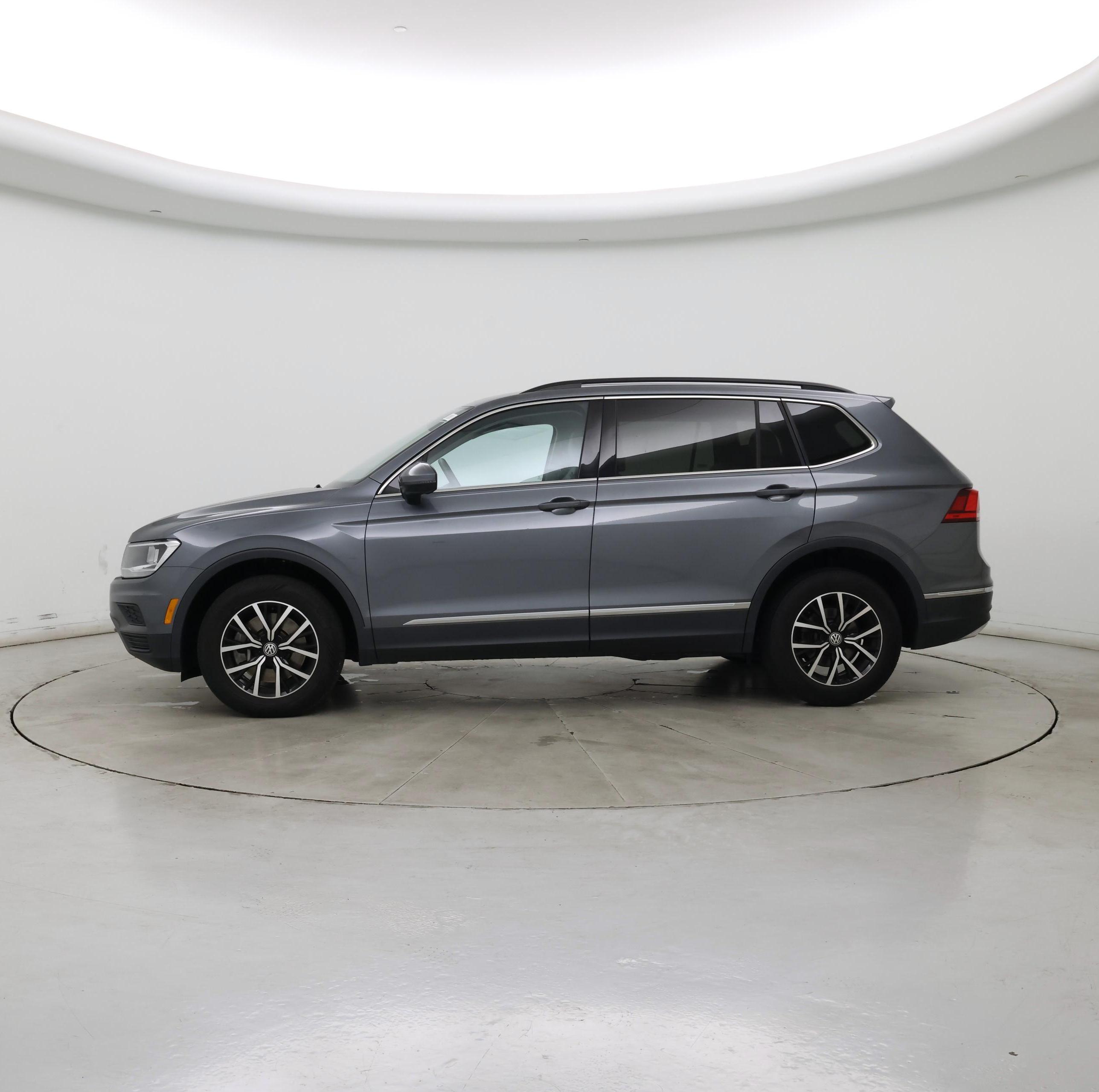 Thumbnail: 2021 Volkswagen Tiguan - 3