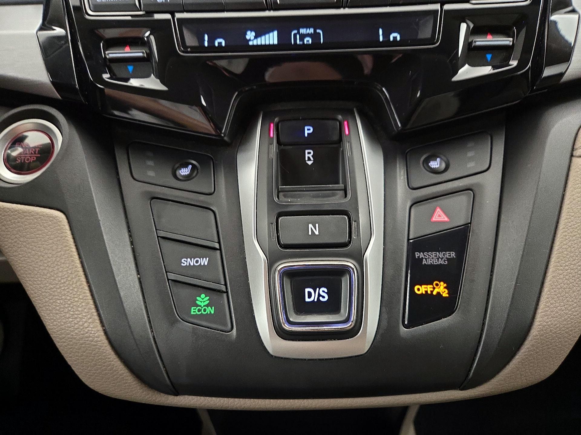 Thumbnail: 2018 Honda Odyssey - 17