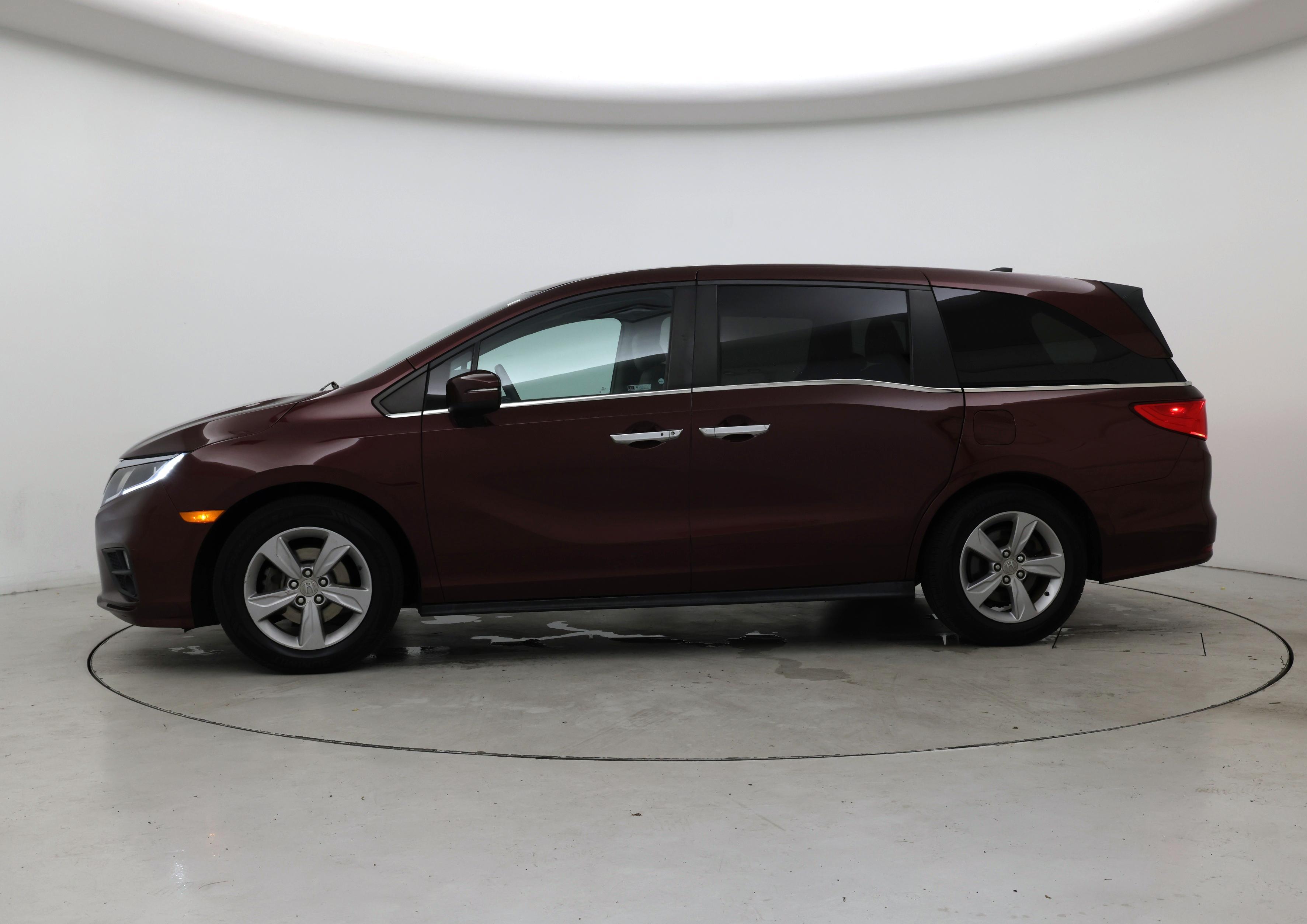 Thumbnail: 2018 Honda Odyssey - 3