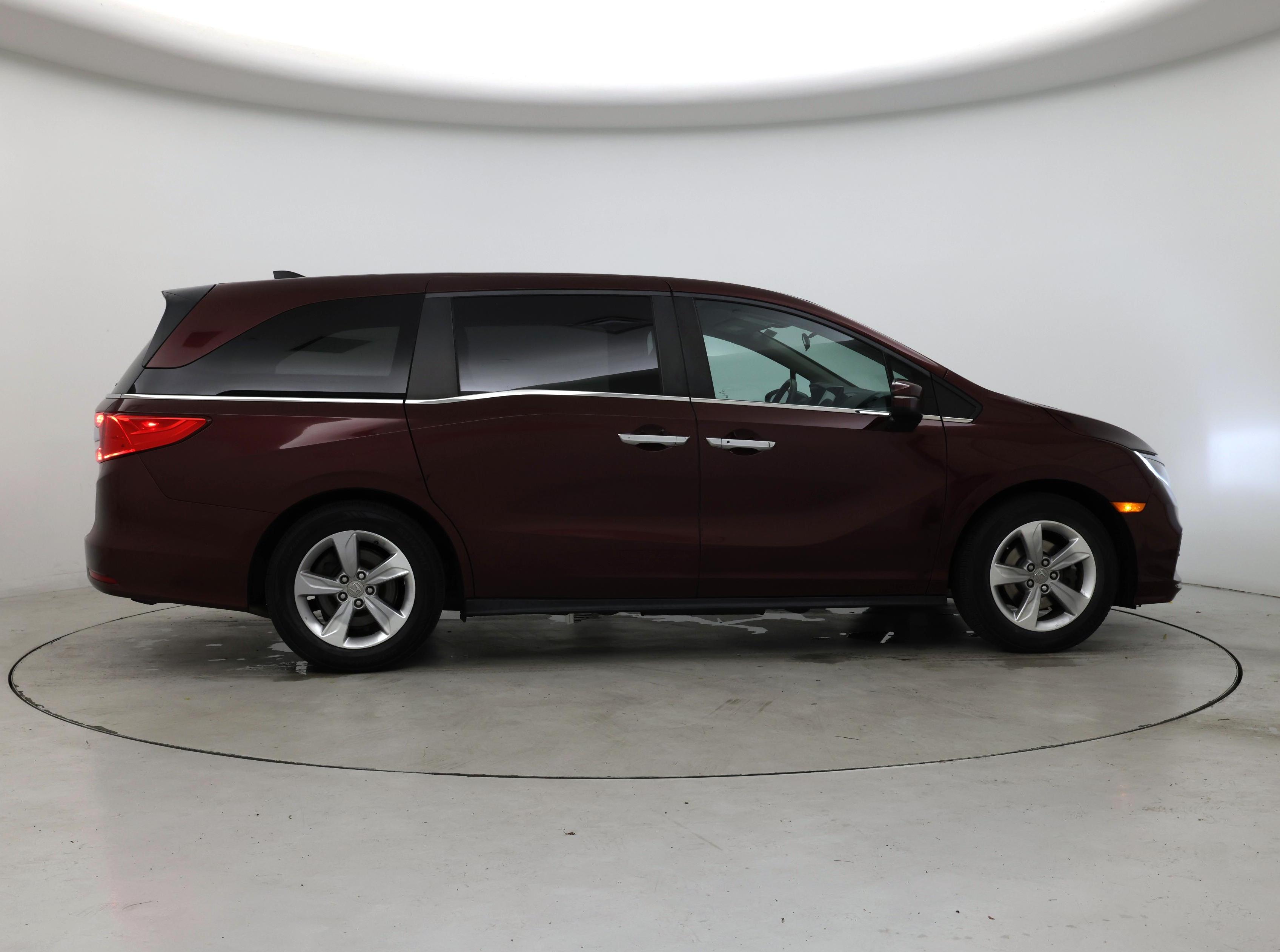 Thumbnail: 2018 Honda Odyssey - 7