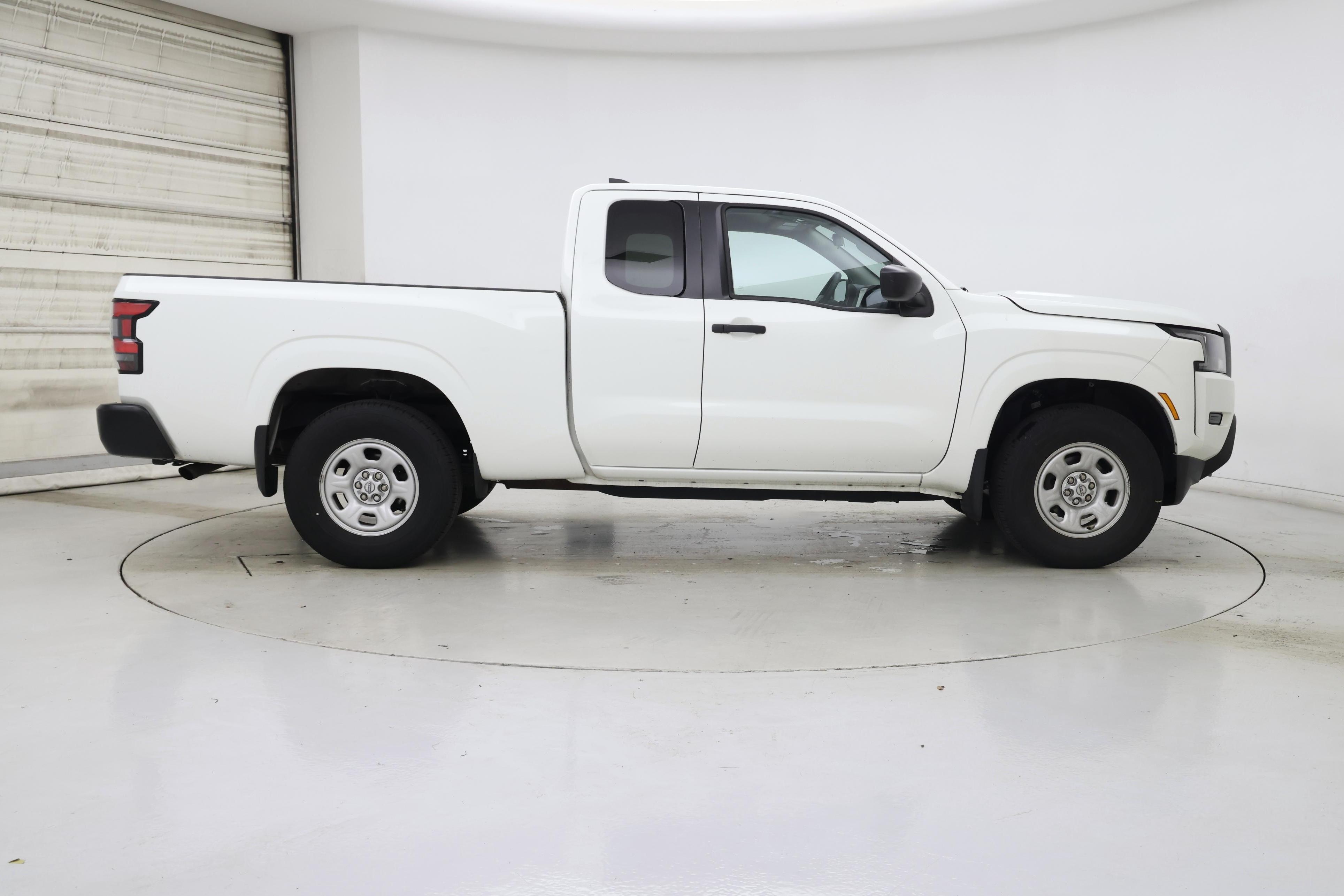 Thumbnail: 2022 Nissan Frontier - 7