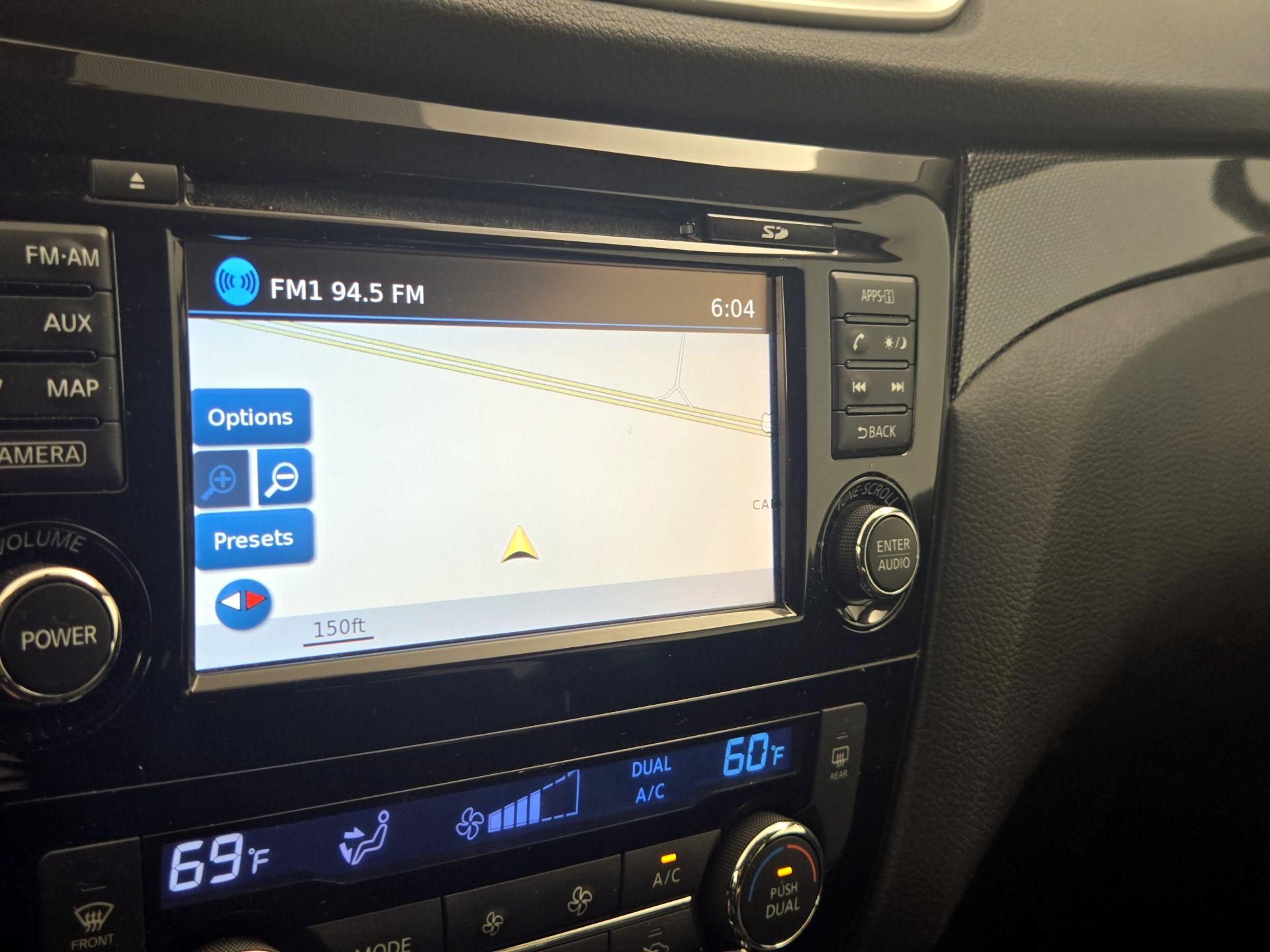Thumbnail: 2015 Nissan Rogue - 14