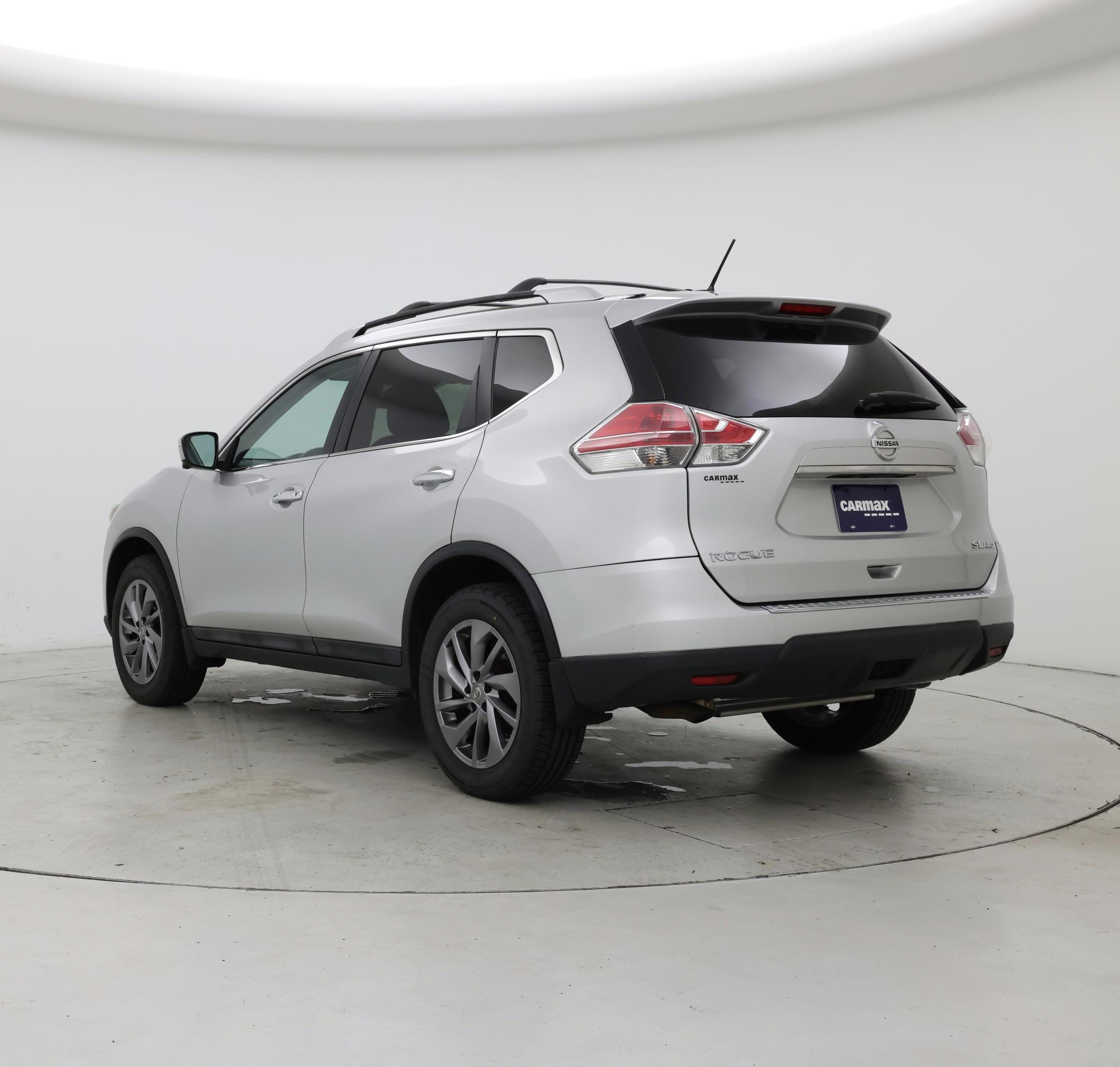 Thumbnail: 2015 Nissan Rogue - 2