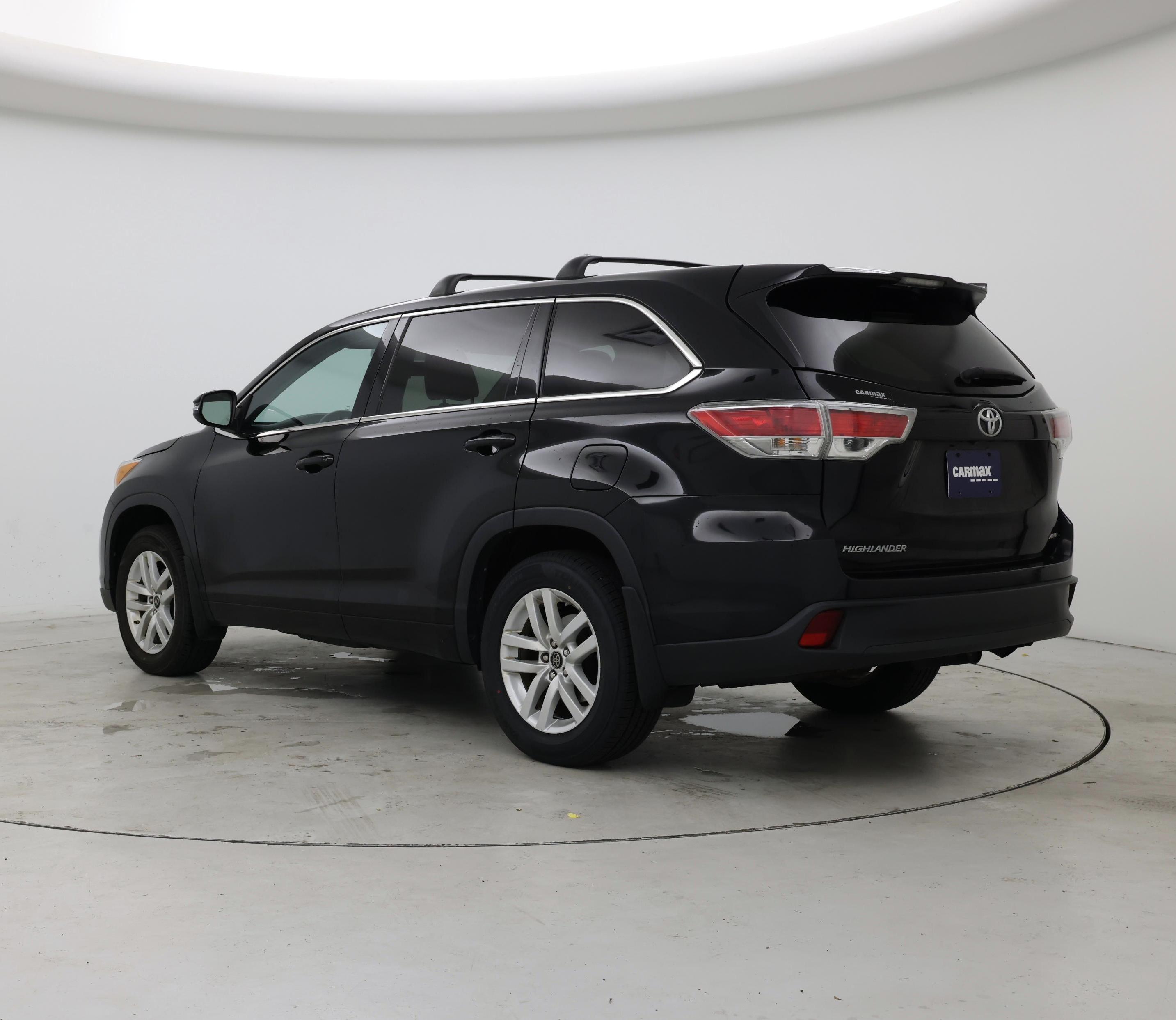 Thumbnail: 2016 Toyota Highlander - 2