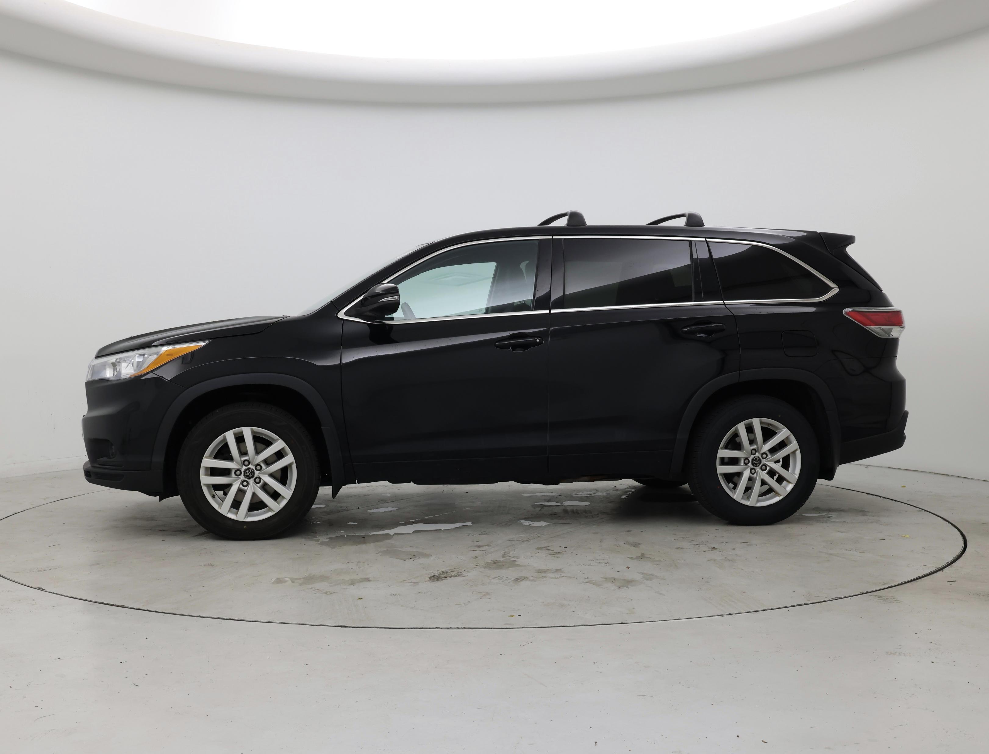 Thumbnail: 2016 Toyota Highlander - 3