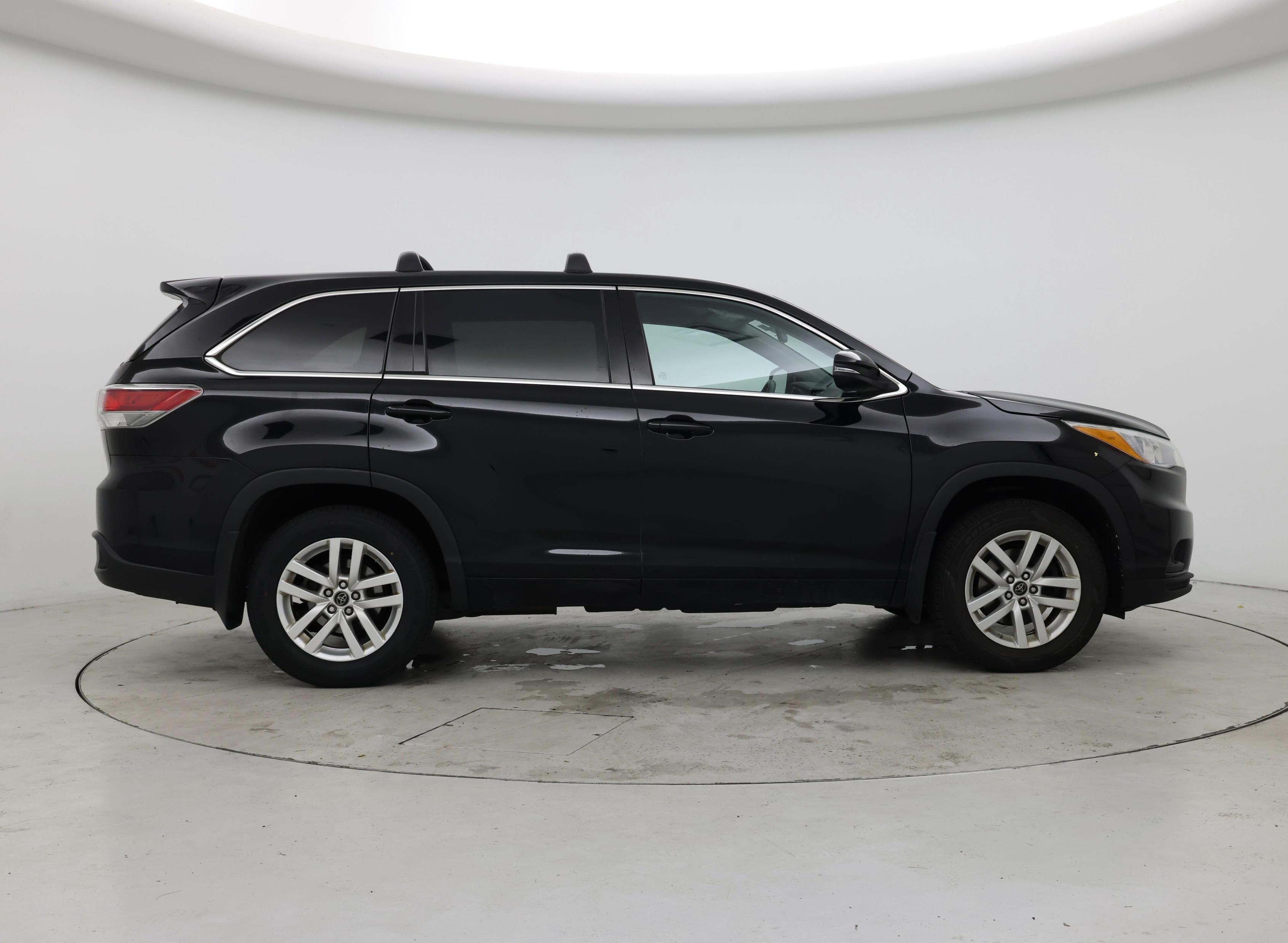 Thumbnail: 2016 Toyota Highlander - 7