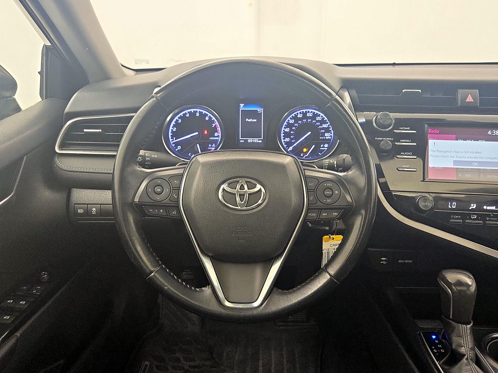 Thumbnail: 2019 Toyota Camry - 10
